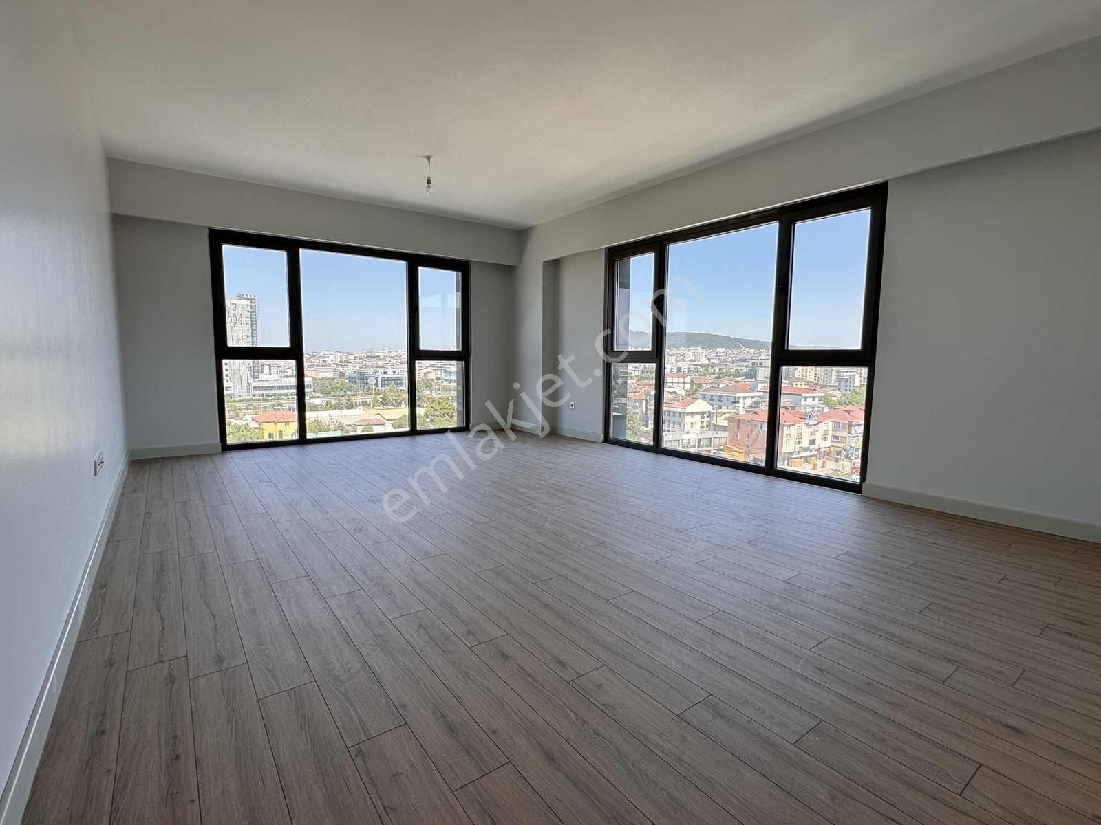 Siltaş Comfort'ta Kiralık Büyük Tip 3+1 Sıfır Daire - Görsel 4