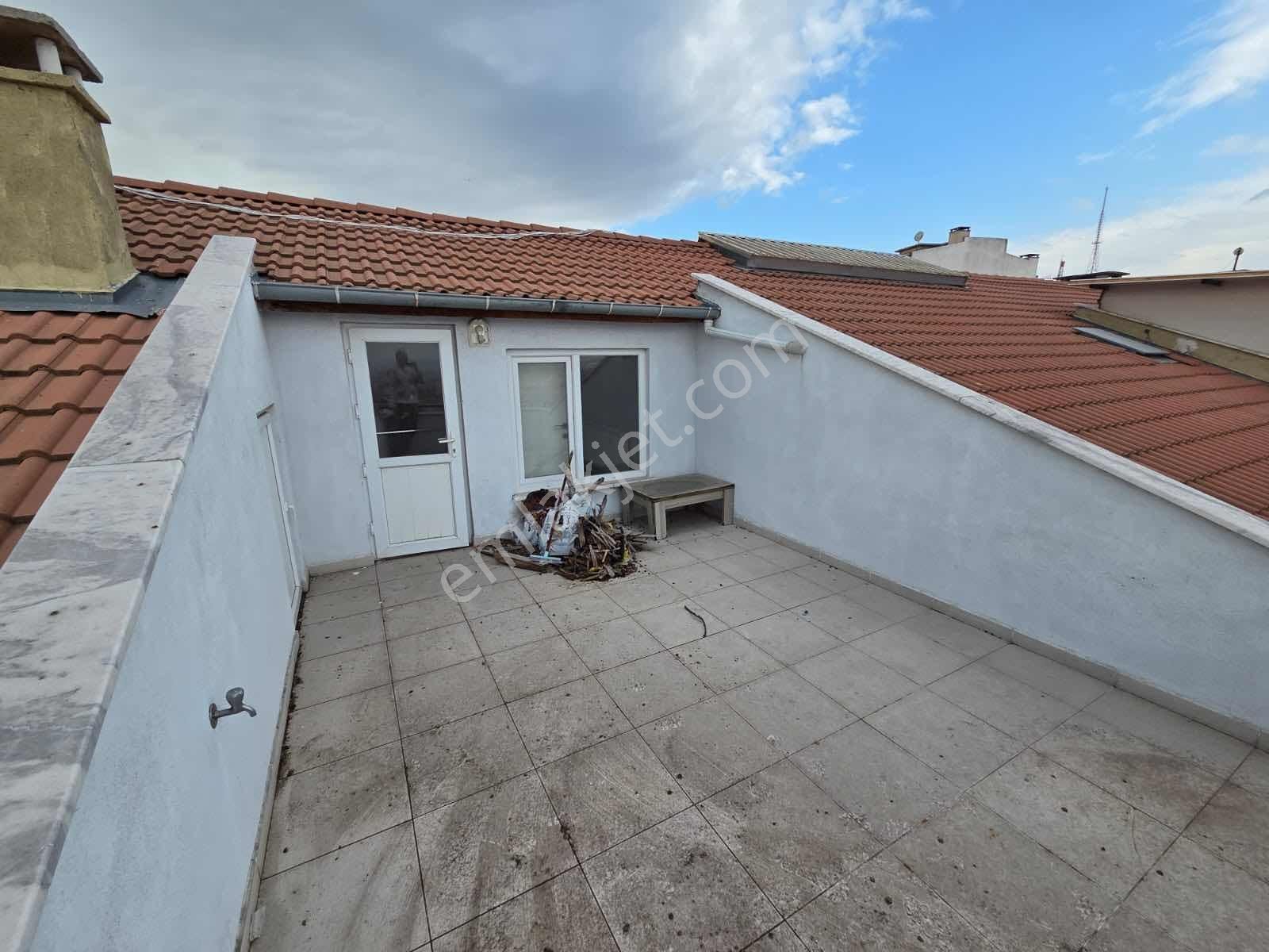 Mir'den Aygören Mh'de Kapalı Garajlı, Asansörlü Dublex 3+1 - Görsel 32