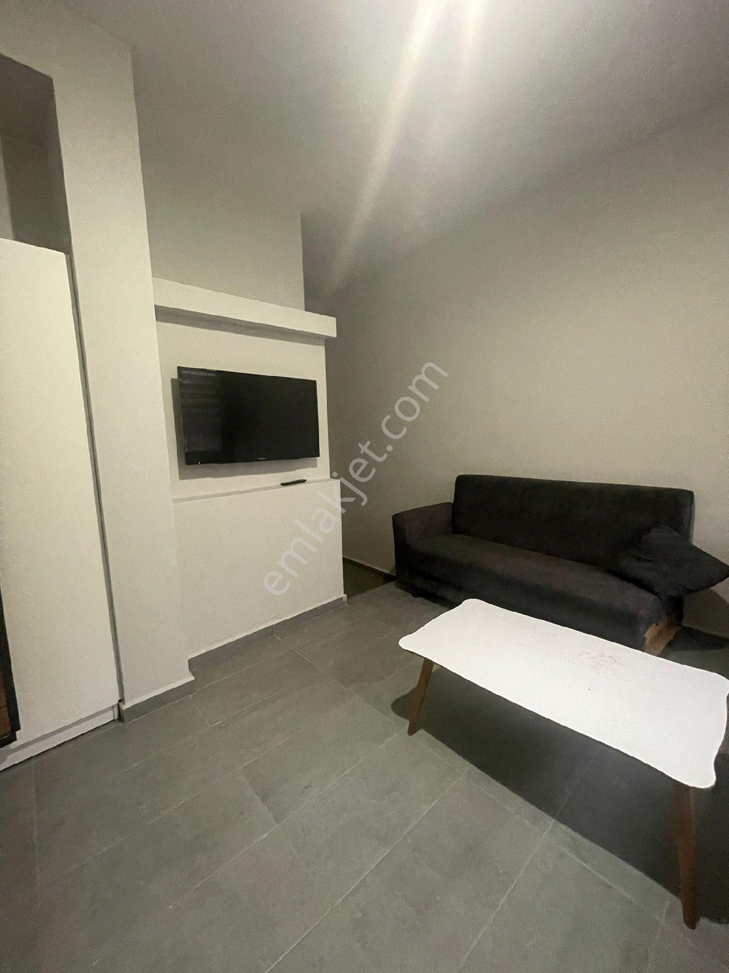 Baraj Yolunda Geniş 1+1 Eşyalı Kiralık Daire - Görsel 2