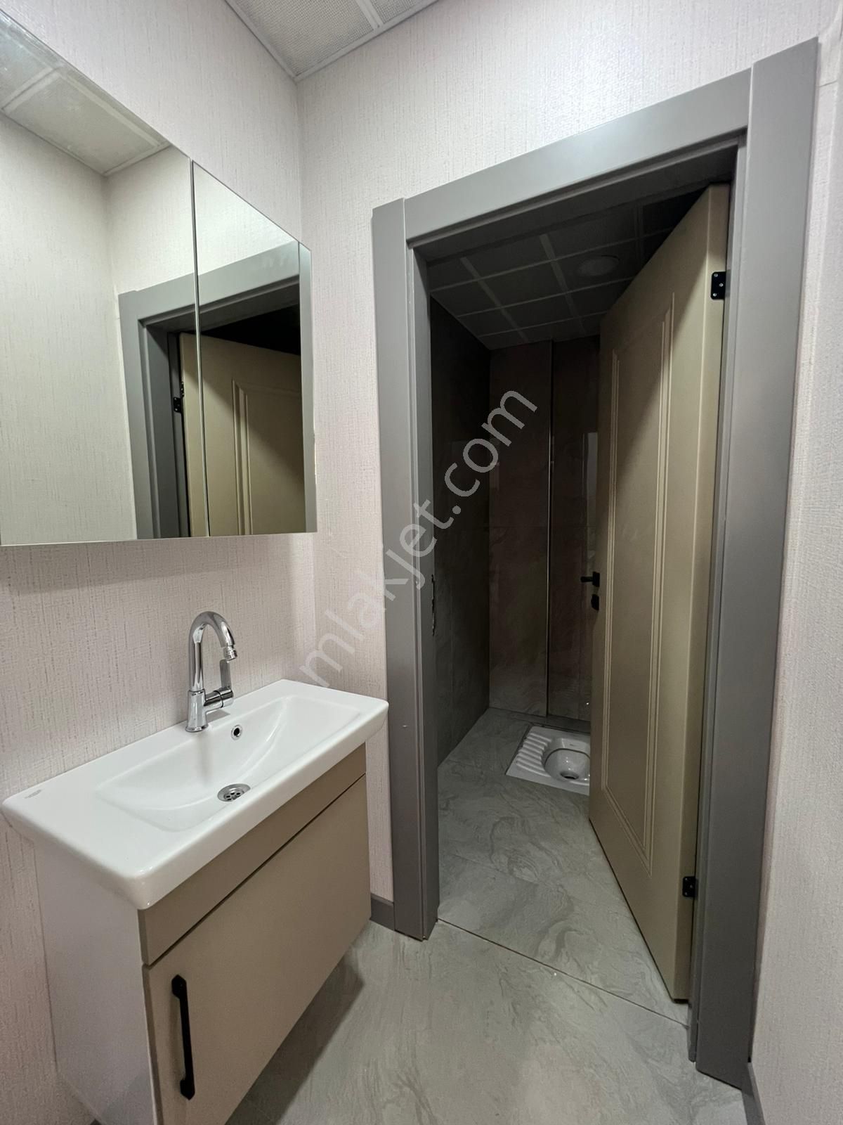 Engin Emlak'tan Site İçerisin'de 4+1 Güney Cephe Fırsat Dairesi - Görsel 31