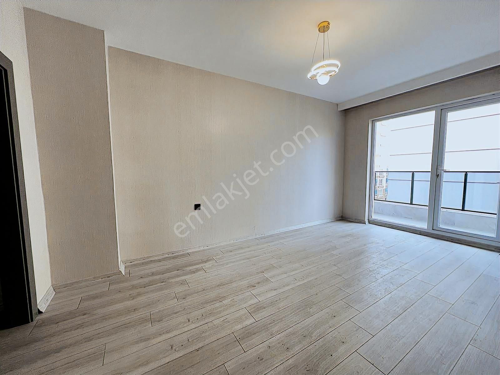 Engin Emlak'tan Site İçerisin'de 4+1 Güney Cephe Fırsat Dairesi - Görsel 23