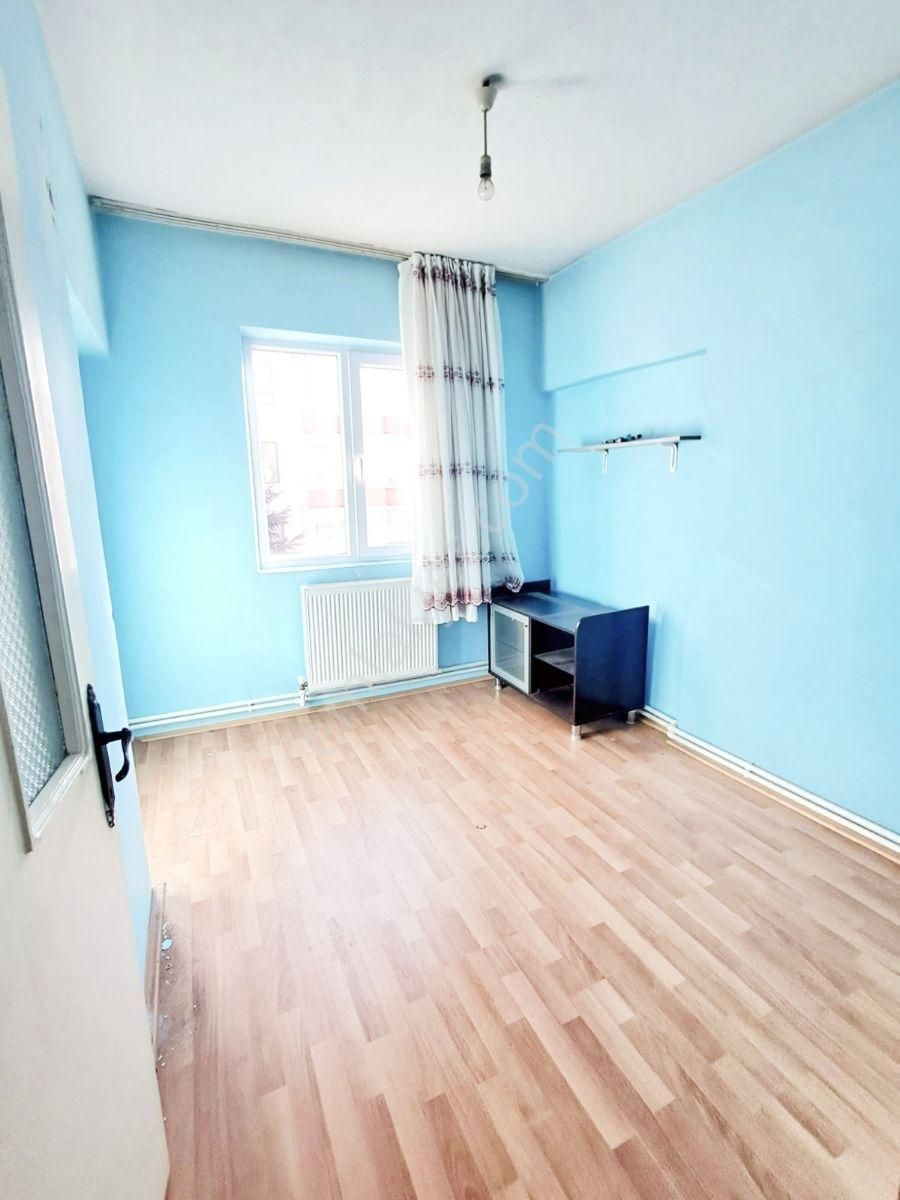 Gül Emlaktan Haftanın Fırsatı Giriş Fiyatına Orta Kat Daire - Görsel 21