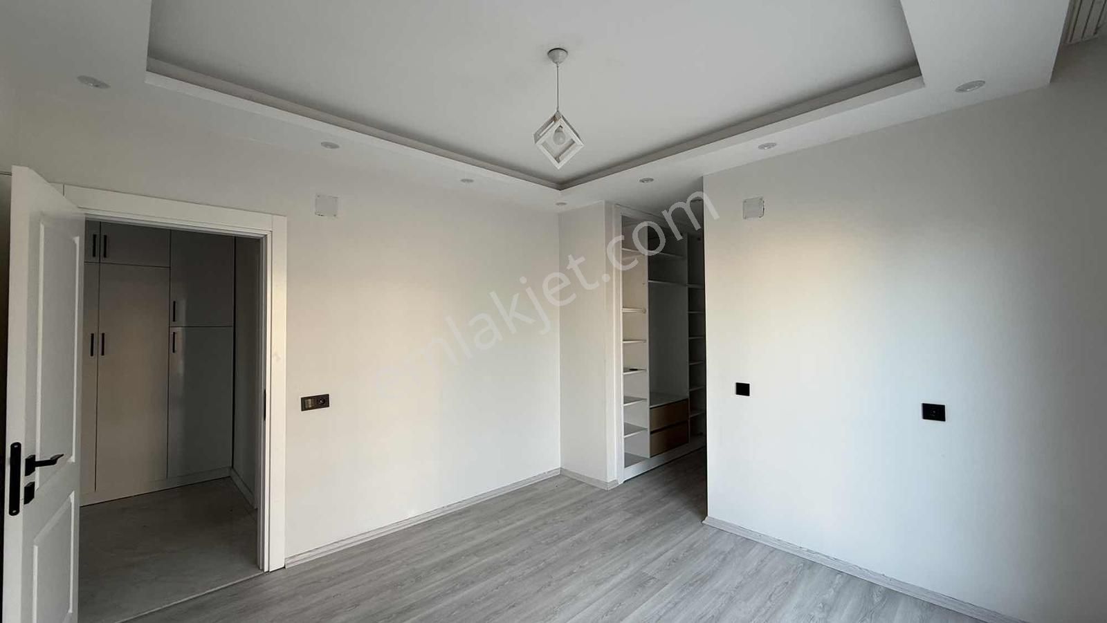 Toroslar Çopurluda Müstakil 3 Katlı - Görsel 31