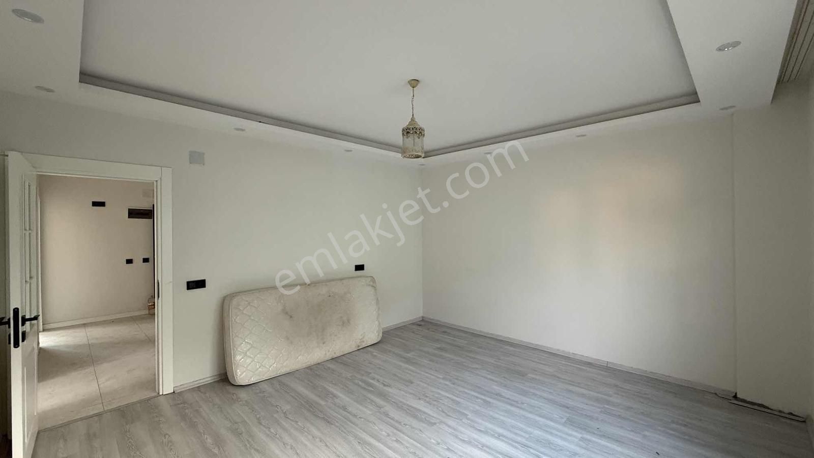 Toroslar Çopurluda Müstakil 3 Katlı - Görsel 19