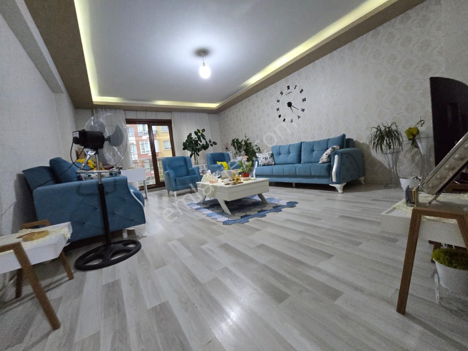 Bağlarbaşı'nda Manzaralı Full+full Yapılı 4+1 Site Dairesi! - Görsel 14