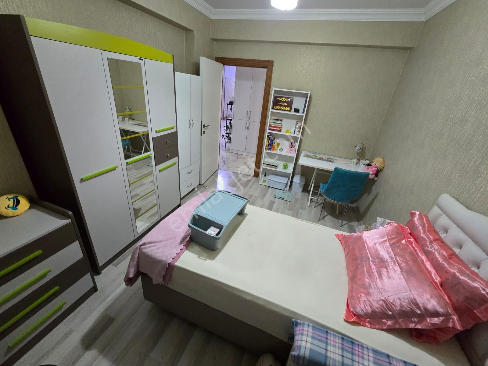 Bağlarbaşı'nda Manzaralı Full+full Yapılı 4+1 Site Dairesi! - Görsel 23