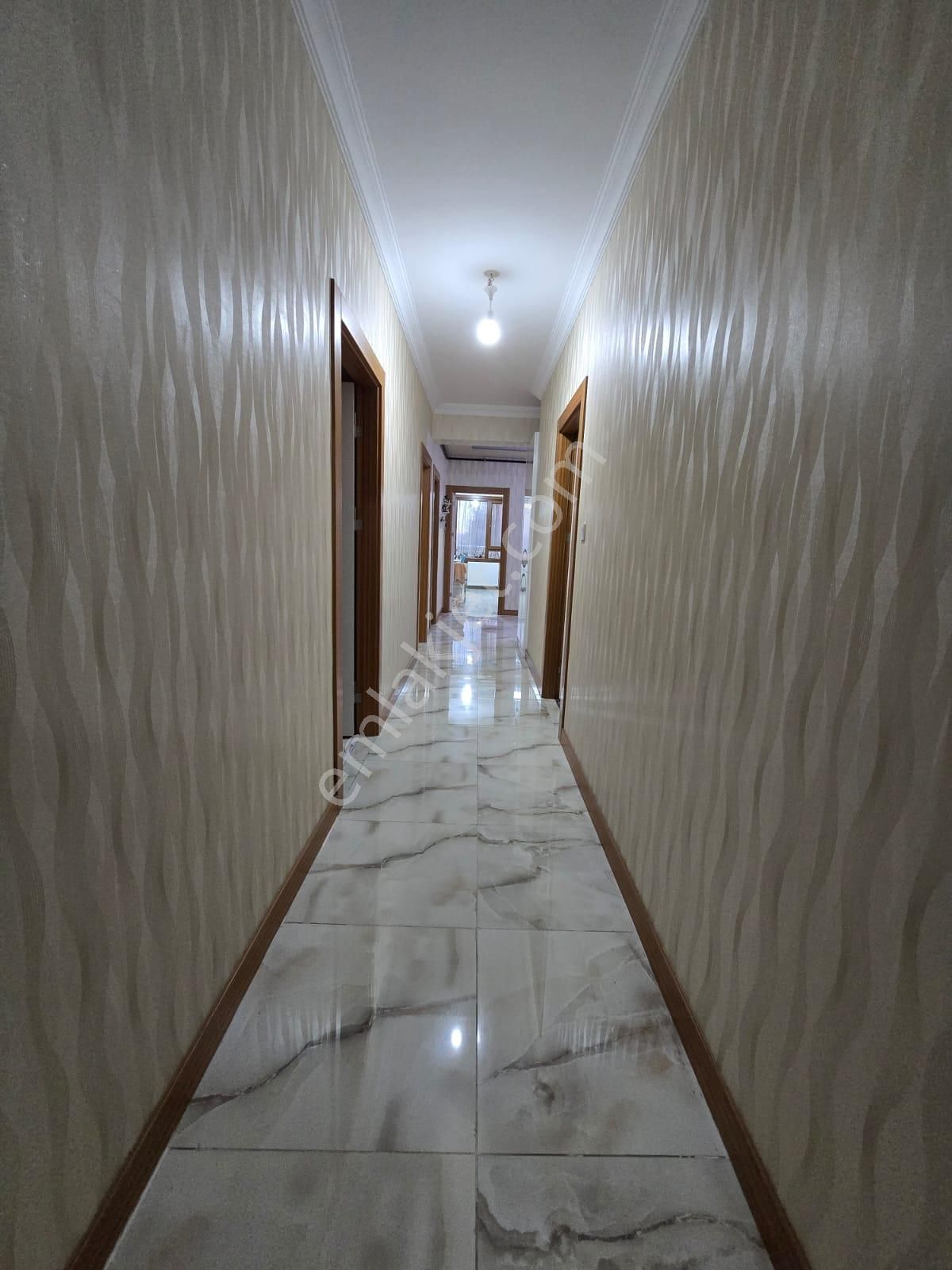 Bağlarbaşı'nda Manzaralı Full+full Yapılı 4+1 Site Dairesi! - Görsel 34