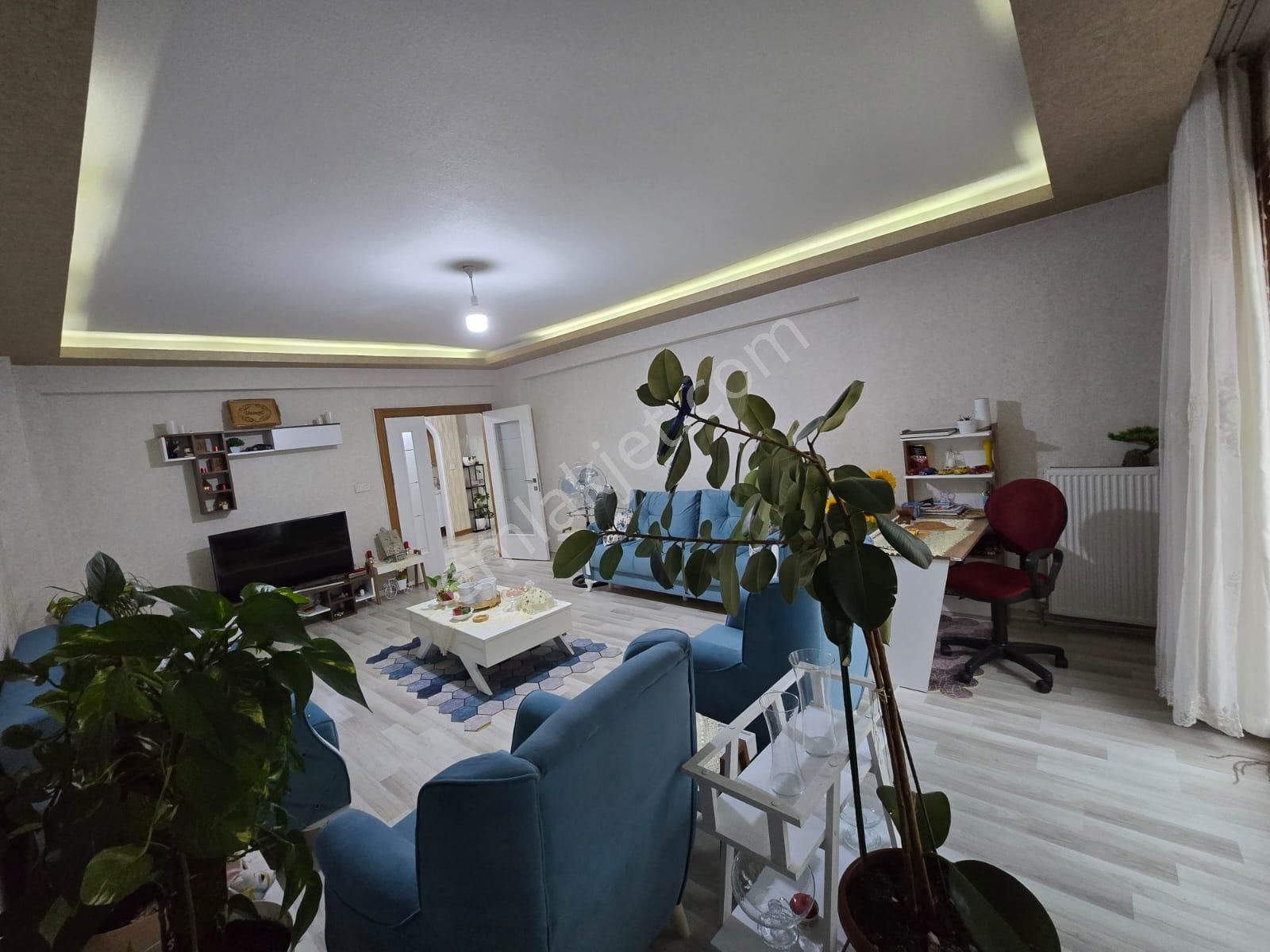 Bağlarbaşı'nda Manzaralı Full+full Yapılı 4+1 Site Dairesi! - Görsel 12