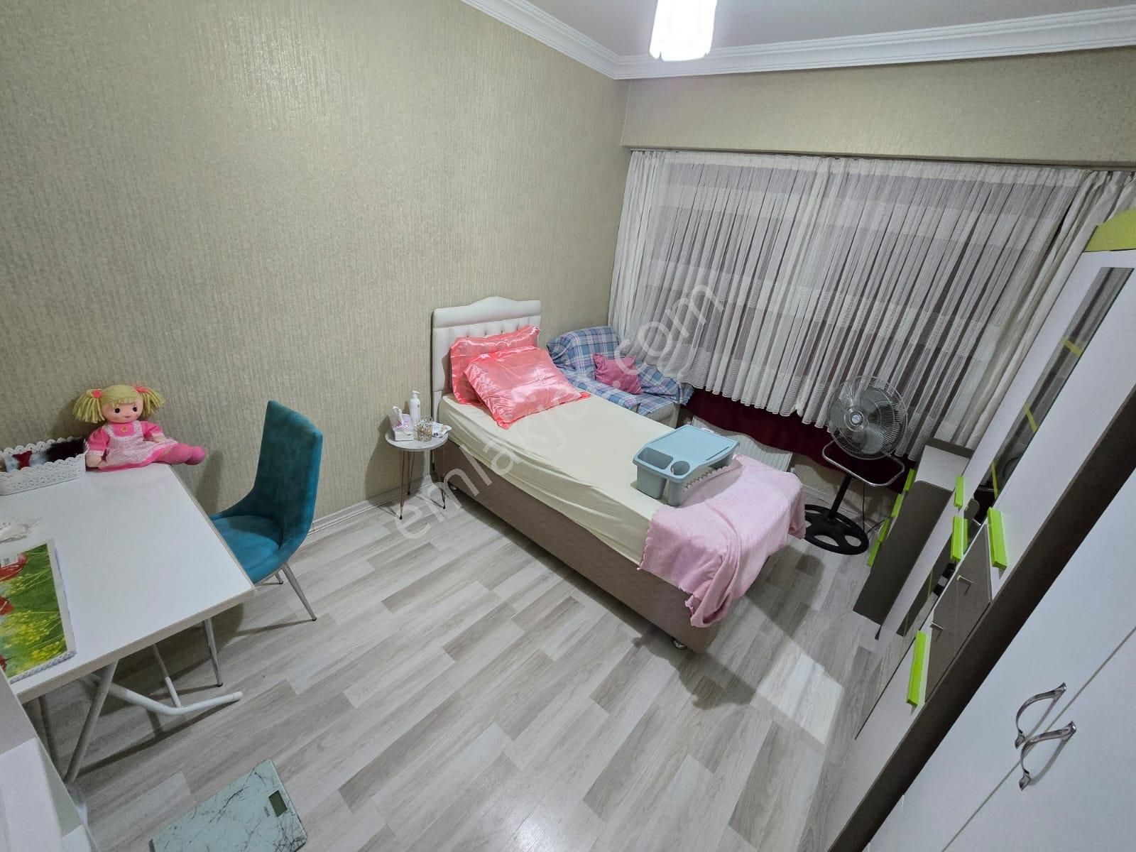 Bağlarbaşı'nda Manzaralı Full+full Yapılı 4+1 Site Dairesi! - Görsel 24