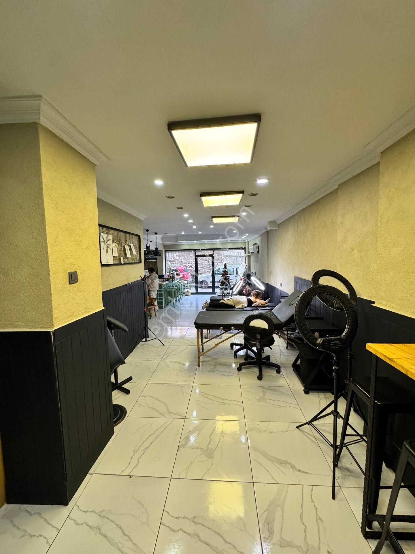 Alsancak İşlek Lokasyonda Devren Dövme Stüdyosu Ve Kafe - Görsel 4