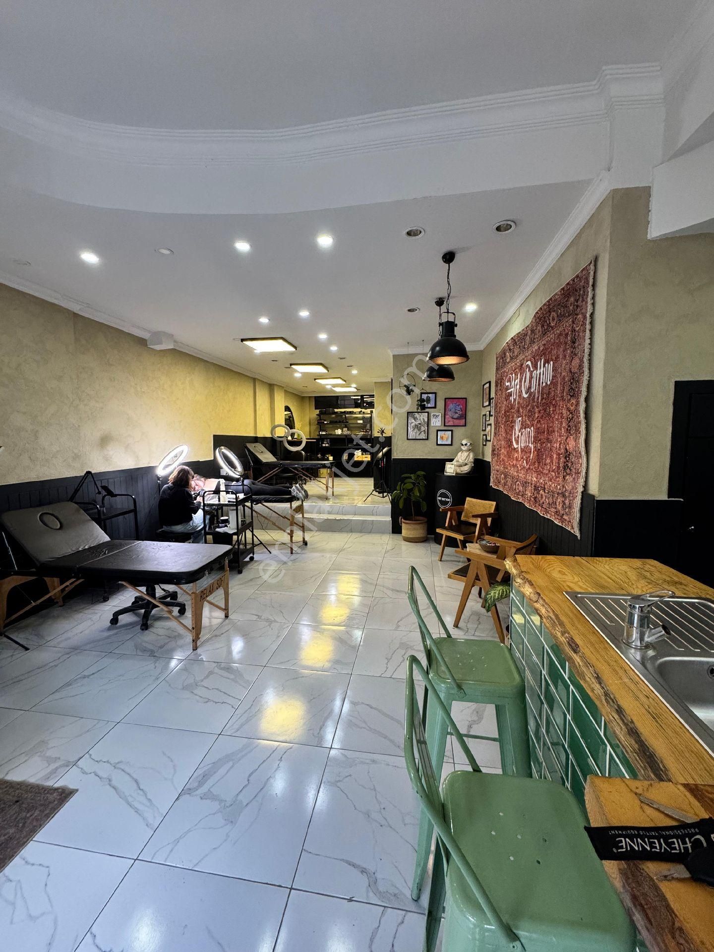 Alsancak İşlek Lokasyonda Devren Dövme Stüdyosu Ve Kafe - Görsel 14