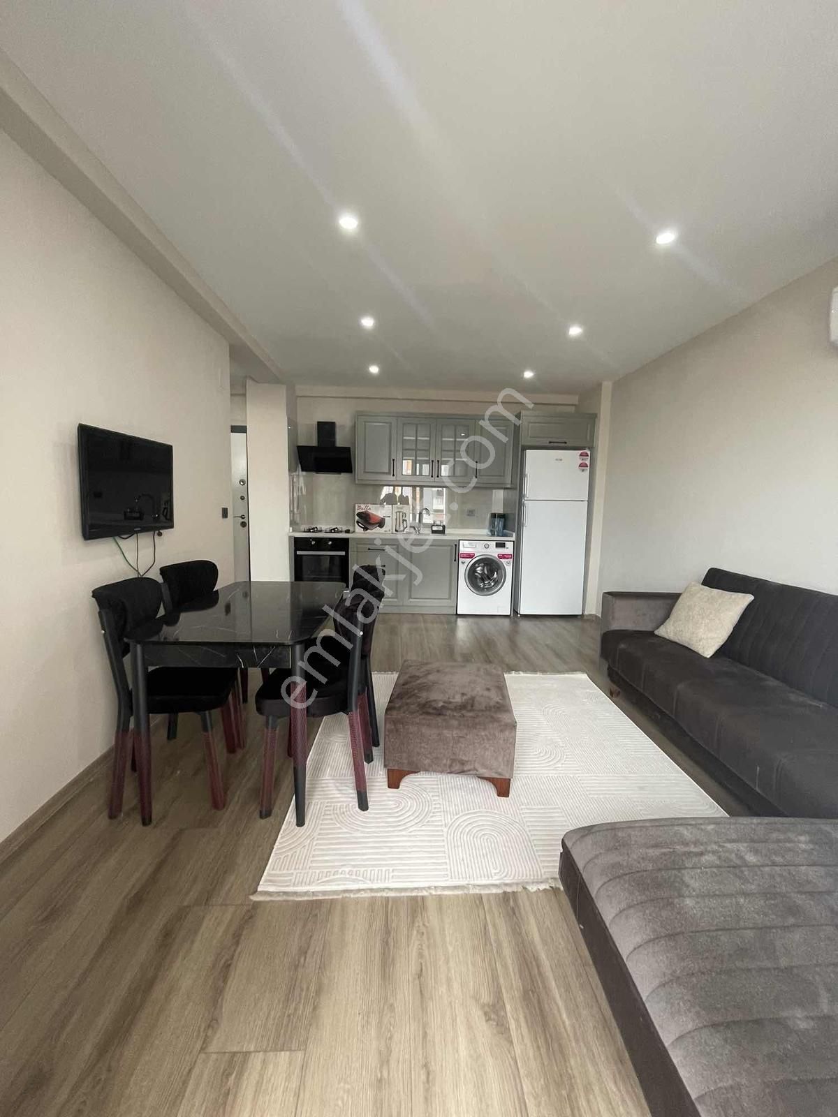 Cadde~üzeri~full~eşyalı~sıfır~geniş~oturumlu~lüxx~işçilik~daire - Görsel 9