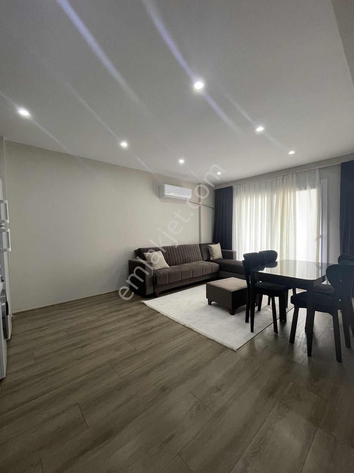 Cadde~üzeri~full~eşyalı~sıfır~geniş~oturumlu~lüxx~işçilik~daire - Görsel 16