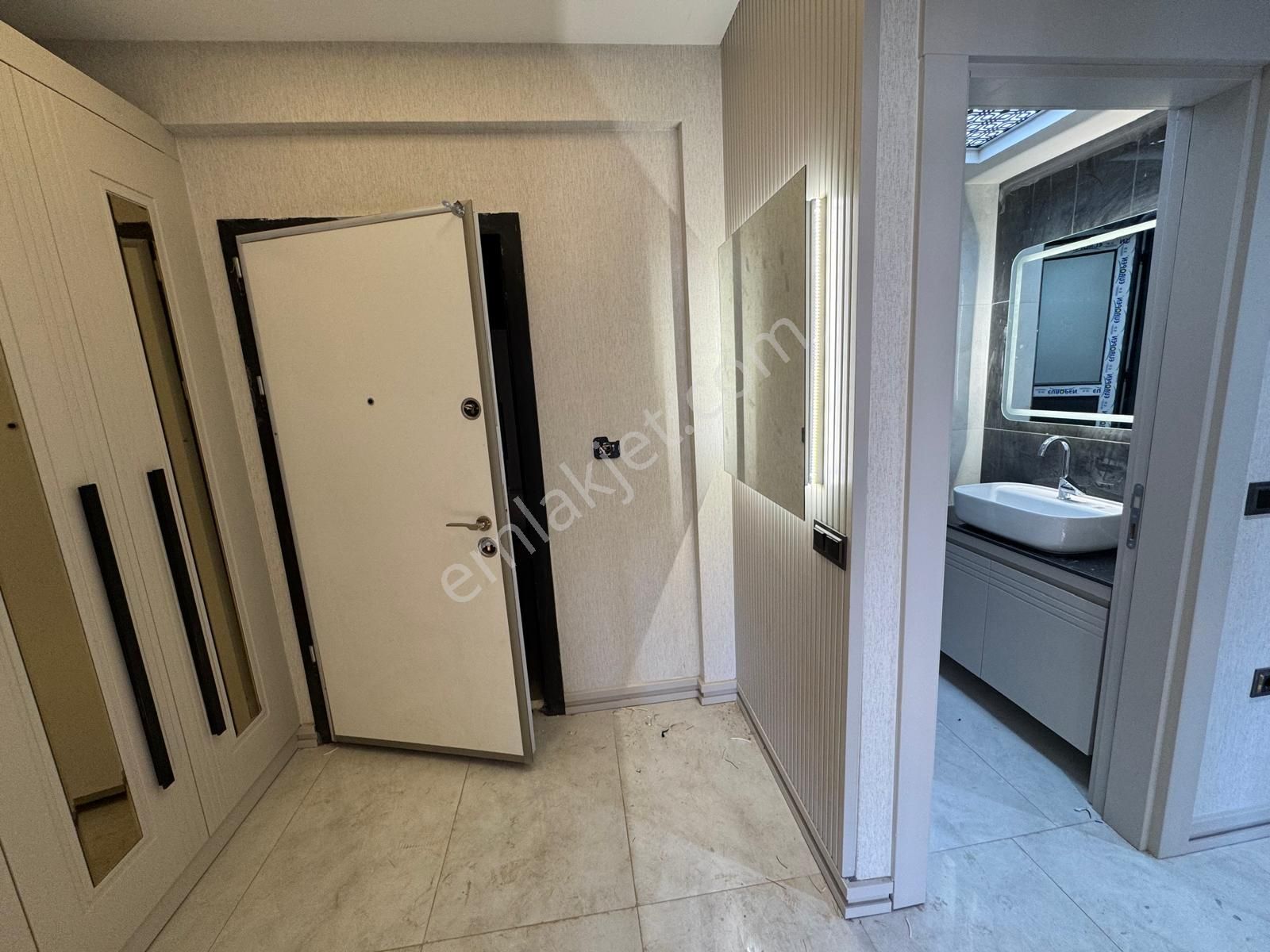 Ymz'den Kuba Cami Yanında 2,5+1 Kat Bahçeli Sıfır Daire - Görsel 12