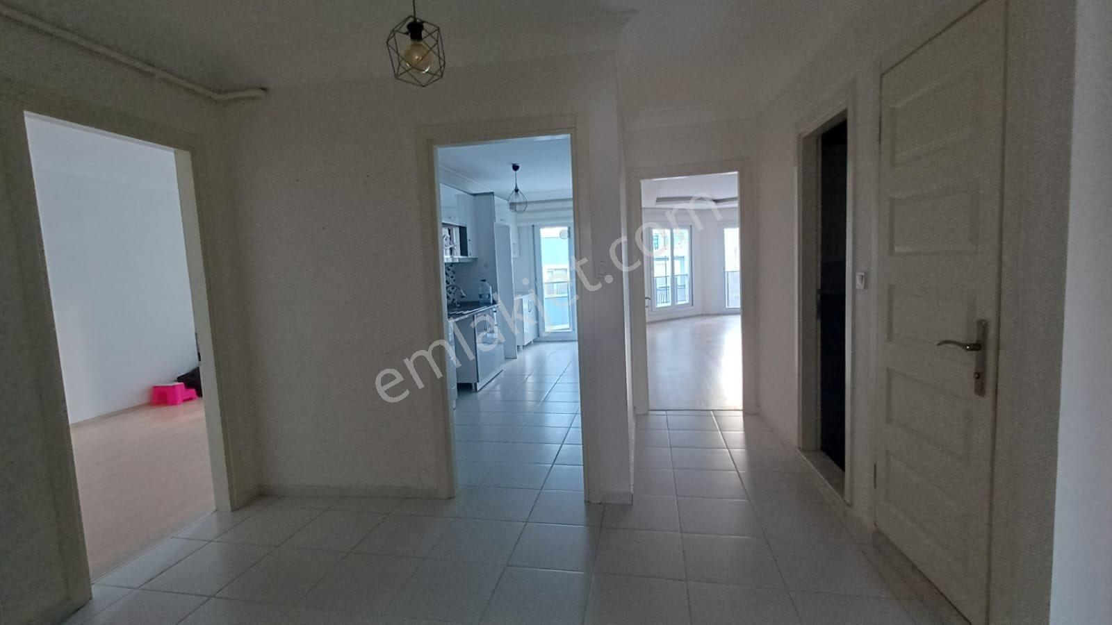 Gülyaka’da 3+1 Kiralık Daire - Görsel 27