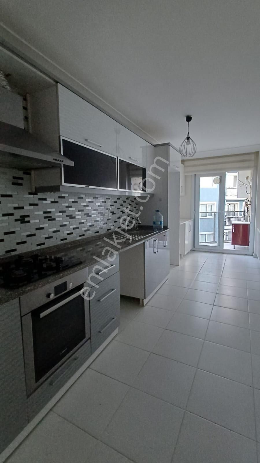 Gülyaka’da 3+1 Kiralık Daire