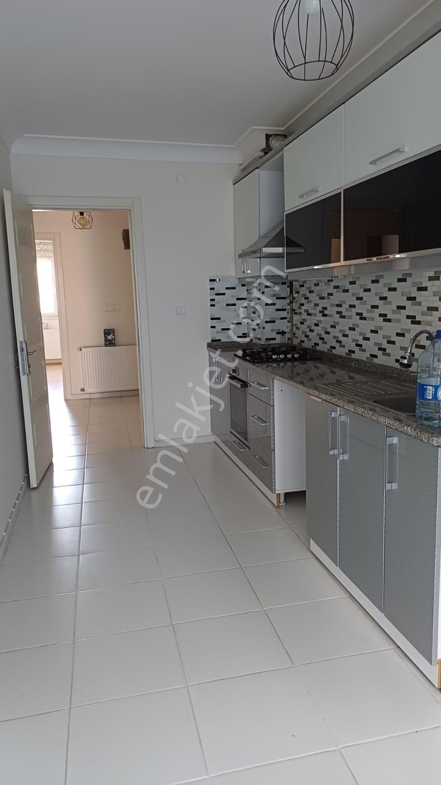 Gülyaka’da 3+1 Kiralık Daire - Görsel 5