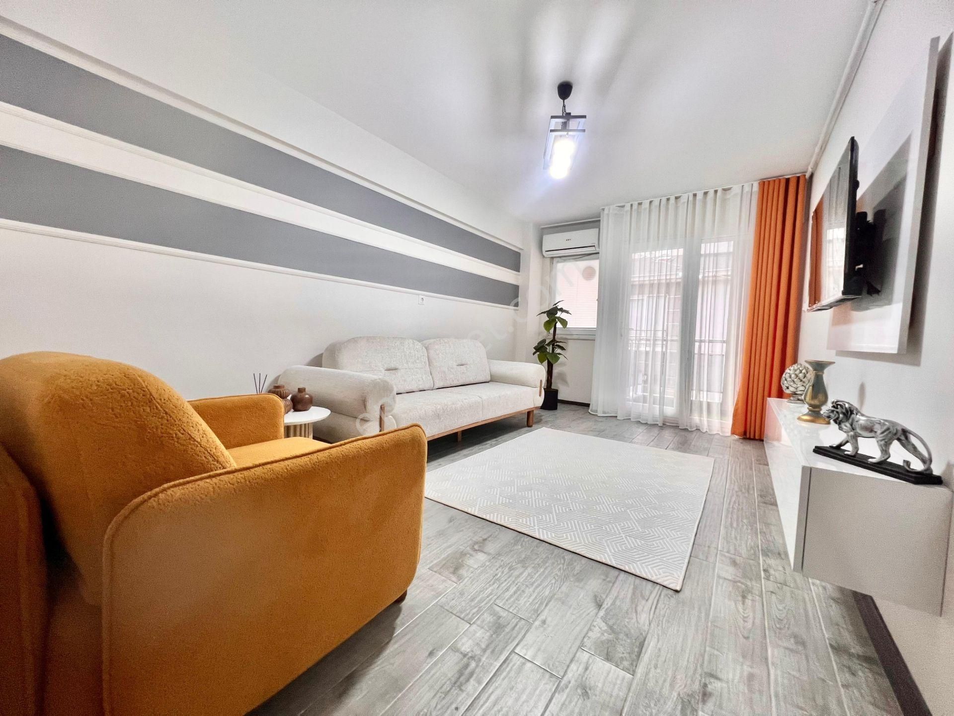 Özmecaz'dan Hacıkaplanlar'da Çınara Yürüme Mesafesin'de 2+0 Arakat Balkonlu Full Eşyalı Lüks Apart - Görsel 2