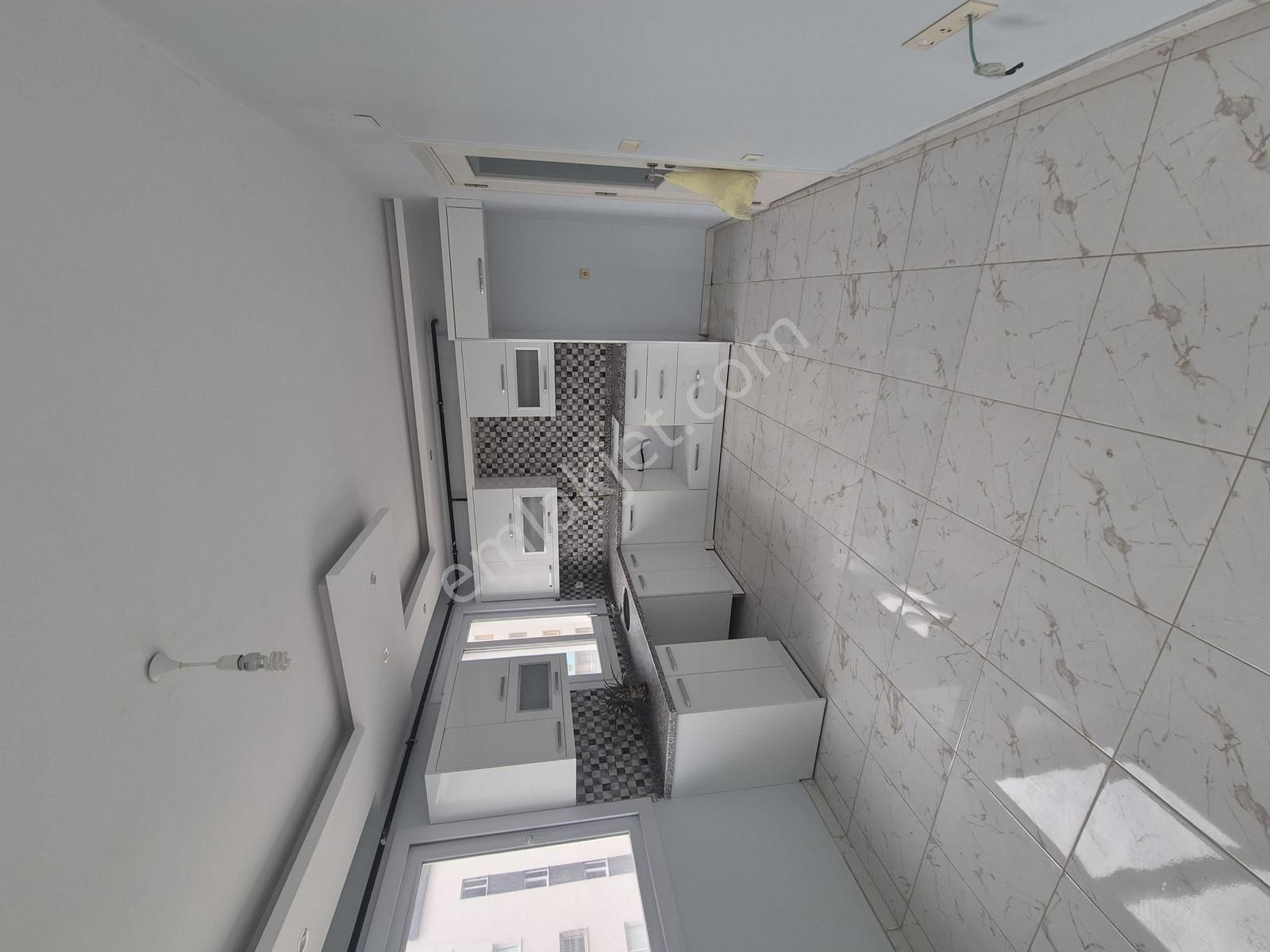 Gültepe'de 3+1 Açık Mutfak Doğalgazlı Site İçi Kiralık Daire - Görsel 12