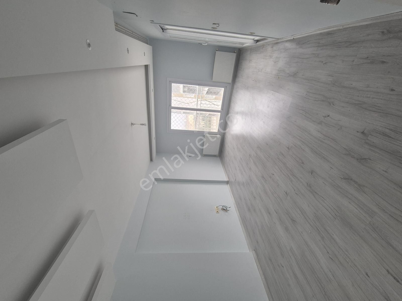 Gültepe'de 3+1 Açık Mutfak Doğalgazlı Site İçi Kiralık Daire - Görsel 15