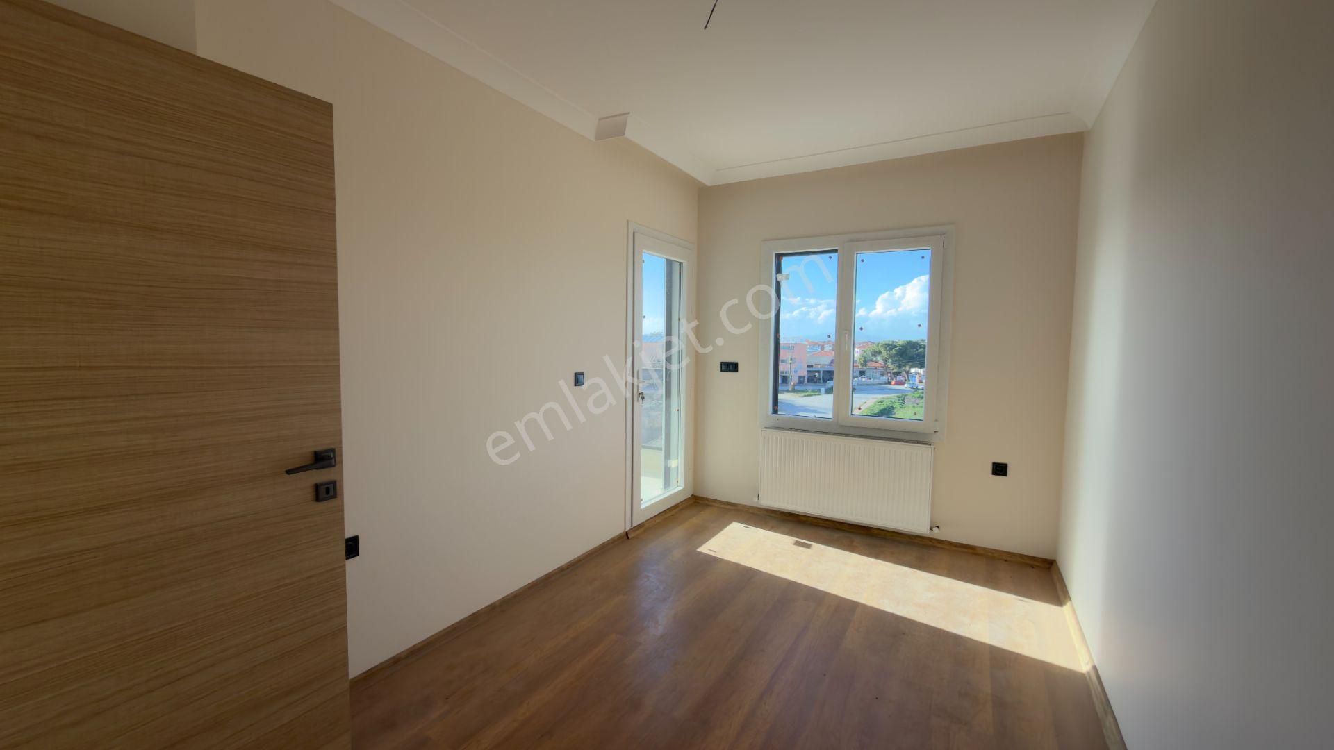 No:10 Gayrimenkul’den | Merkezi Konumda, Site İçinde, Ön Cephe & Çift Balkonlu 135 M² Köşe Daire - Görsel 5