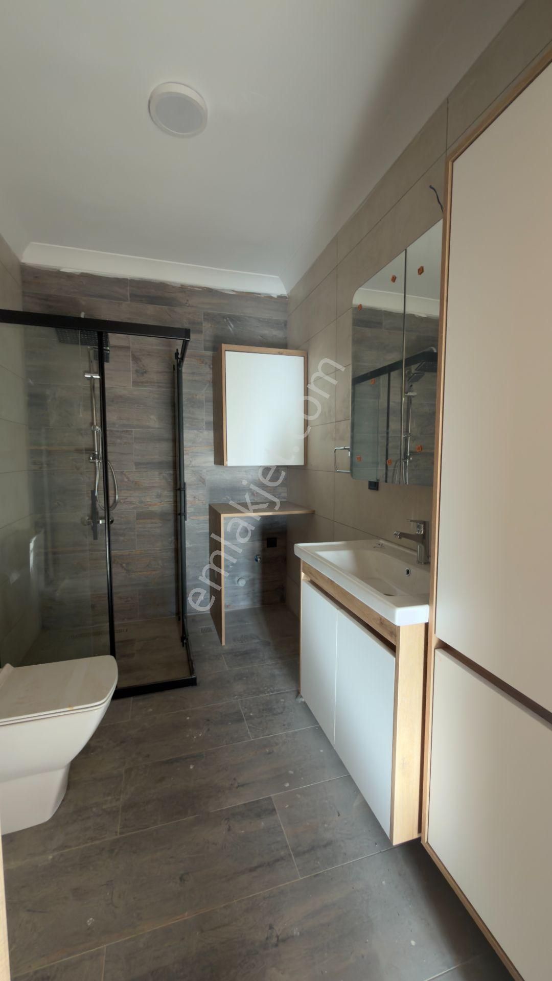 No:10 Gayrimenkul’den | Merkezi Konumda, Site İçinde, Ön Cephe & Çift Balkonlu 135 M² Köşe Daire - Görsel 23