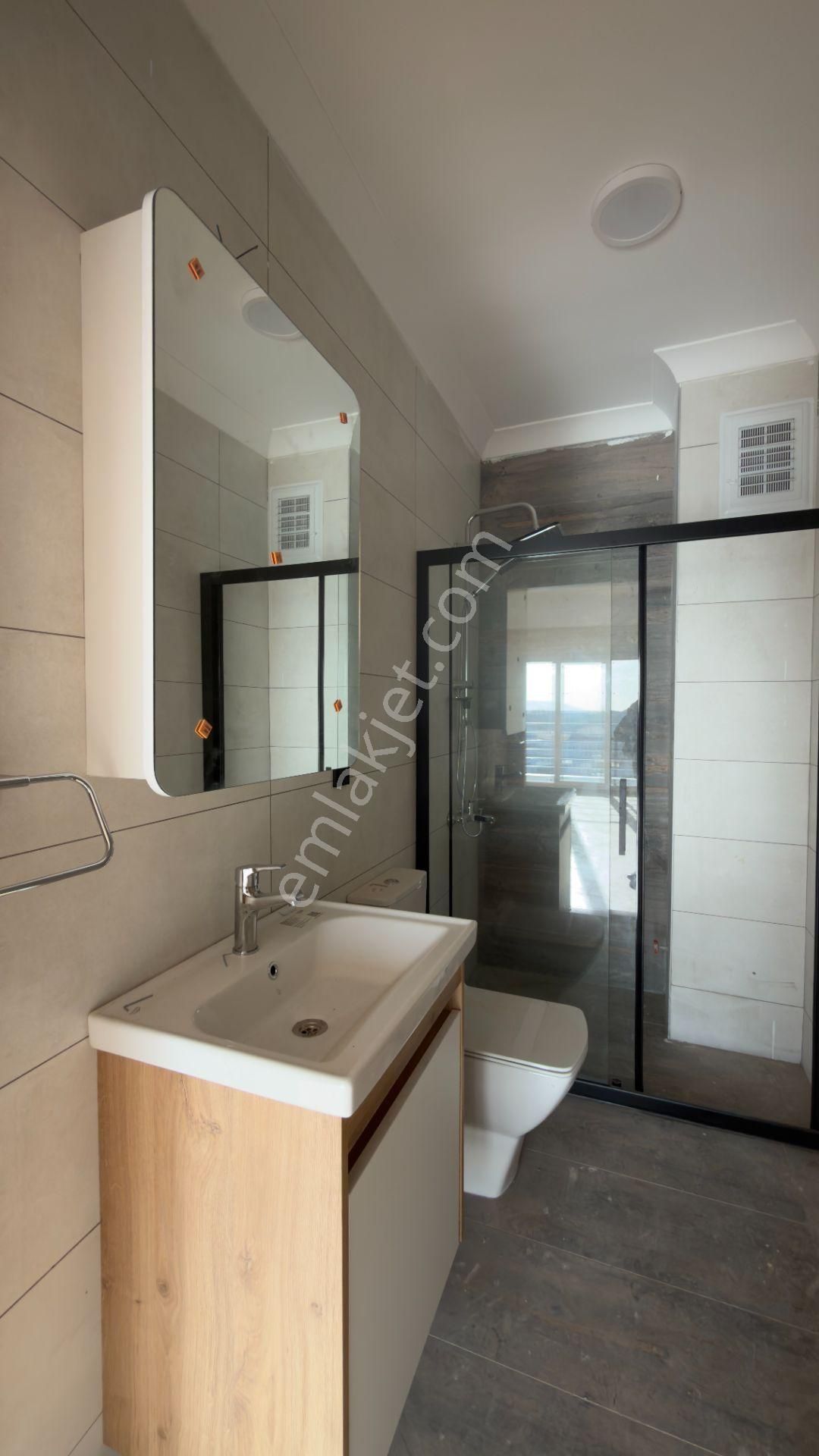 No:10 Gayrimenkul’den | Merkezi Konumda, Site İçinde, Ön Cephe & Çift Balkonlu 135 M² Köşe Daire - Görsel 28