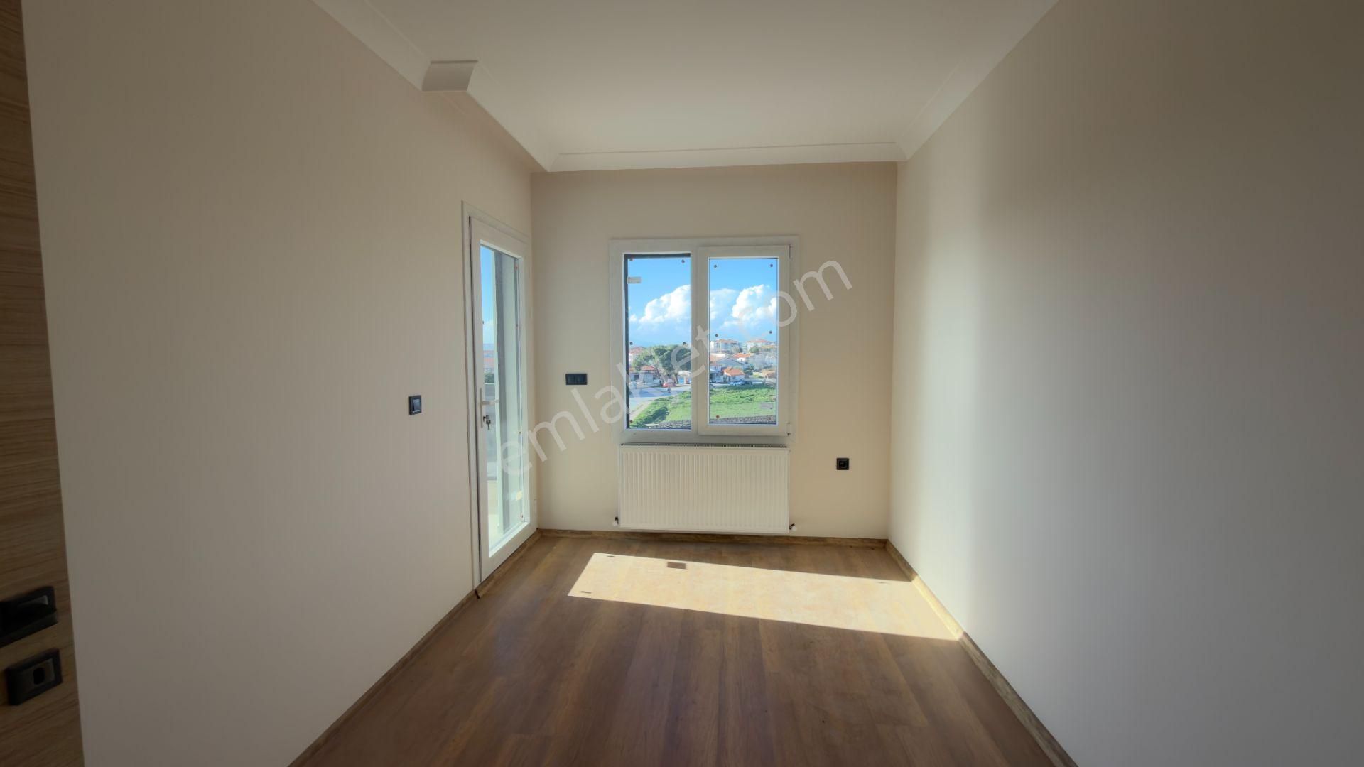 No:10 Gayrimenkul’den | Merkezi Konumda, Site İçinde, Ön Cephe & Çift Balkonlu 135 M² Köşe Daire - Görsel 6