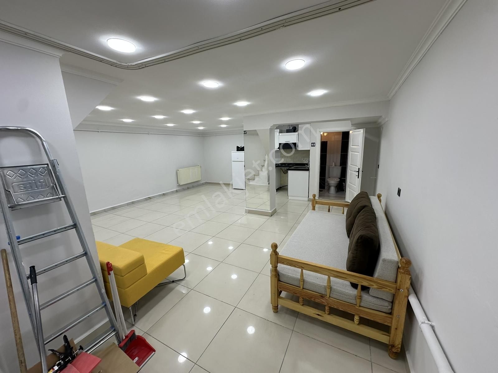 Şeref Emlak Kiralık Dükkan 60,000 Tl - Görsel 13