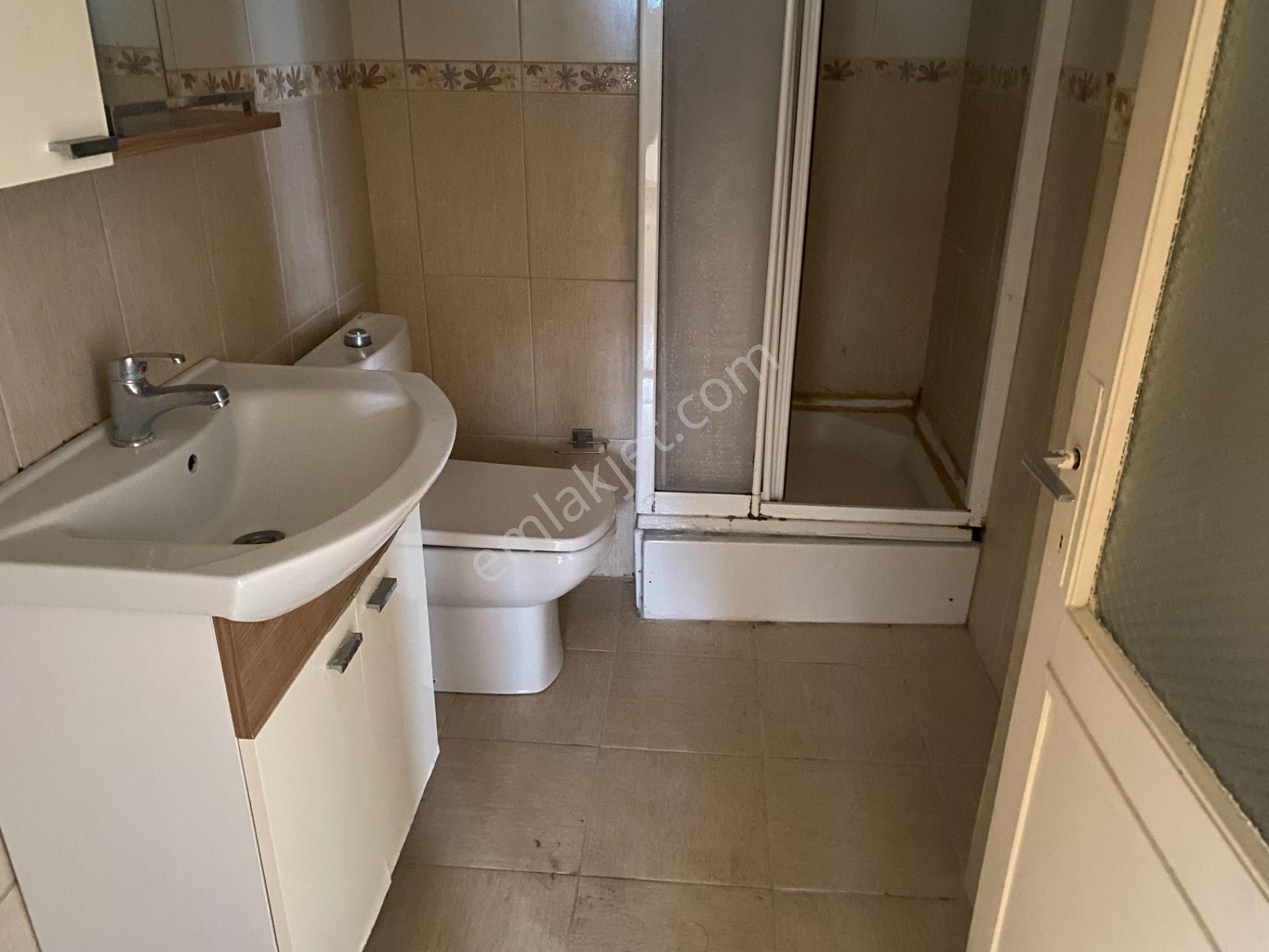 Destan-010 Kocamustafapaşa İstanbul-hastane-yan-sk-son-4.kat-kombili-80m2-boş -daire Açıklama Oku - Görsel 21