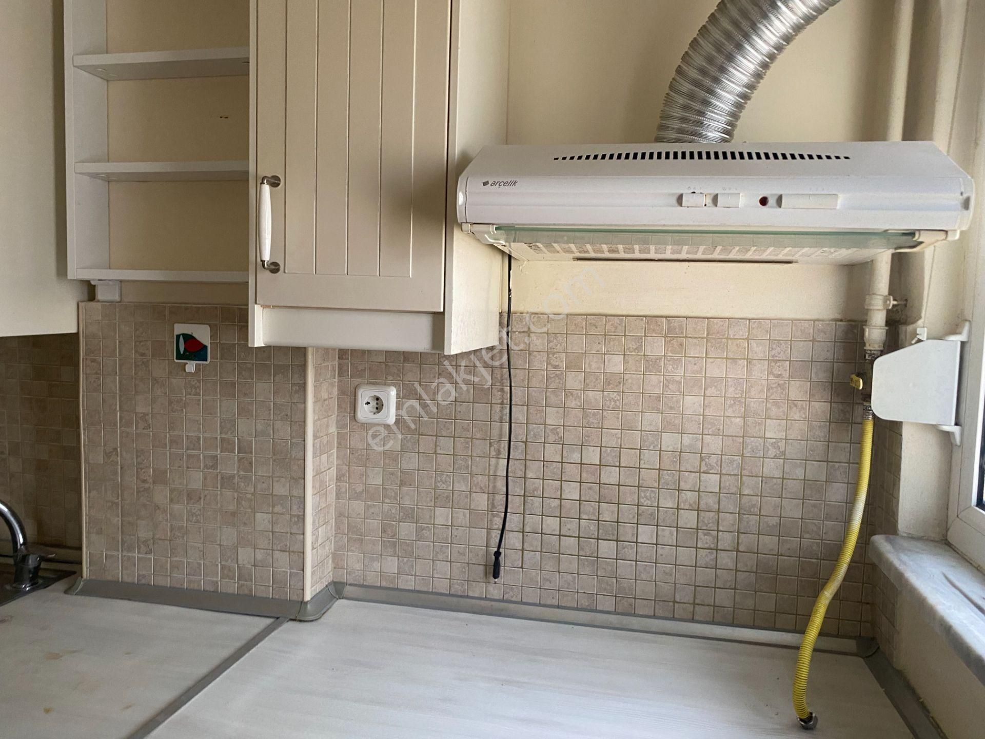 Destan-010 Kocamustafapaşa İstanbul-hastane-yan-sk-son-4.kat-kombili-80m2-boş -daire Açıklama Oku - Görsel 12