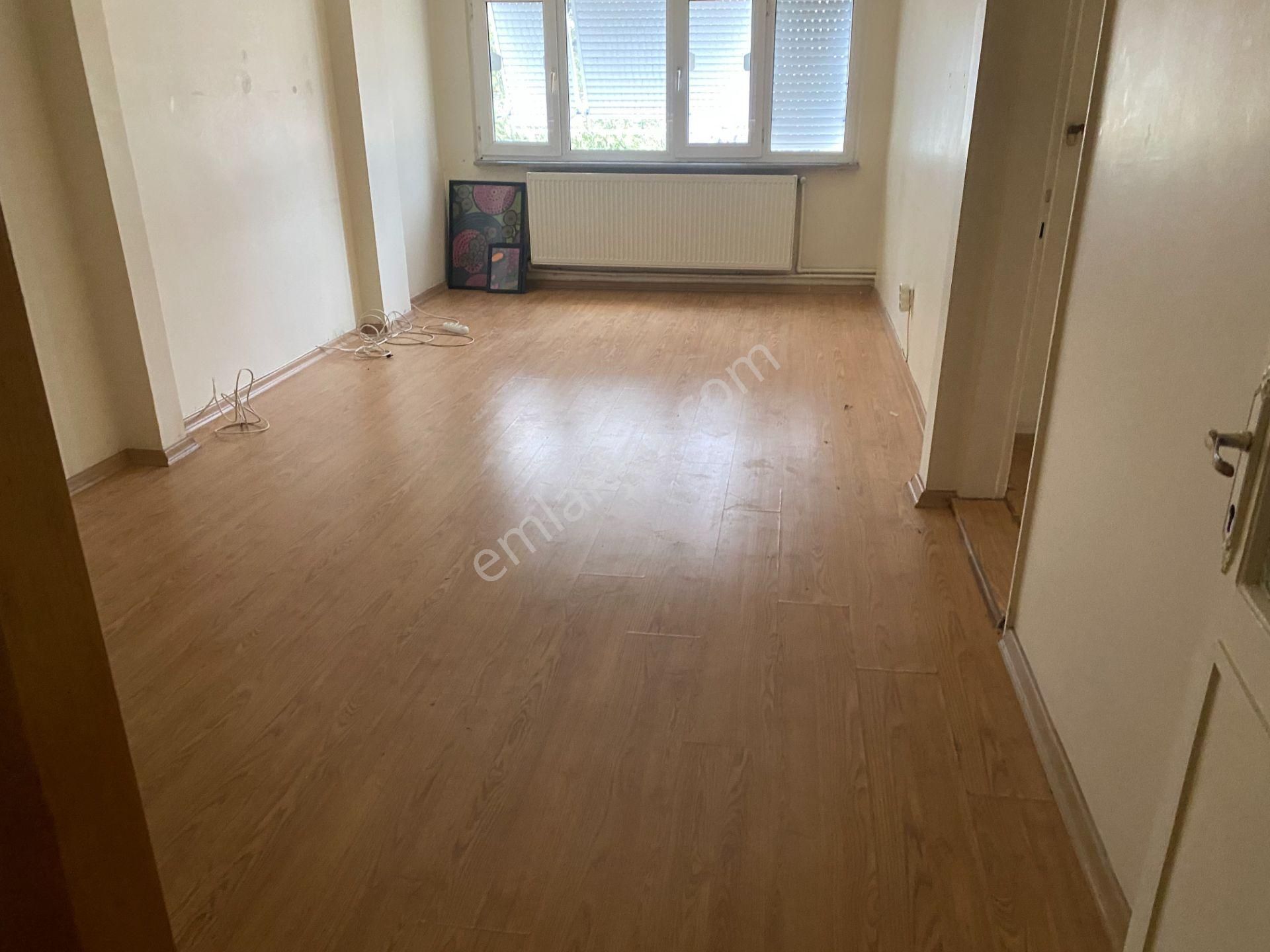 Destan-010 Kocamustafapaşa İstanbul-hastane-yan-sk-son-4.kat-kombili-80m2-boş -daire Açıklama Oku - Görsel 3