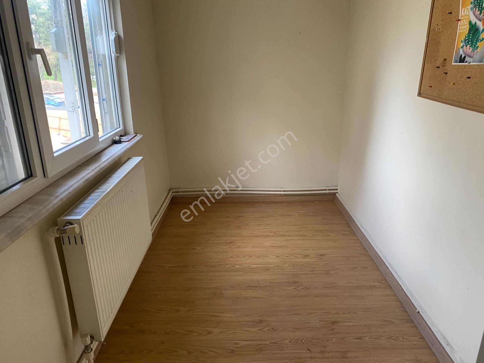 Destan-010 Kocamustafapaşa İstanbul-hastane-yan-sk-son-4.kat-kombili-80m2-boş -daire Açıklama Oku - Görsel 9