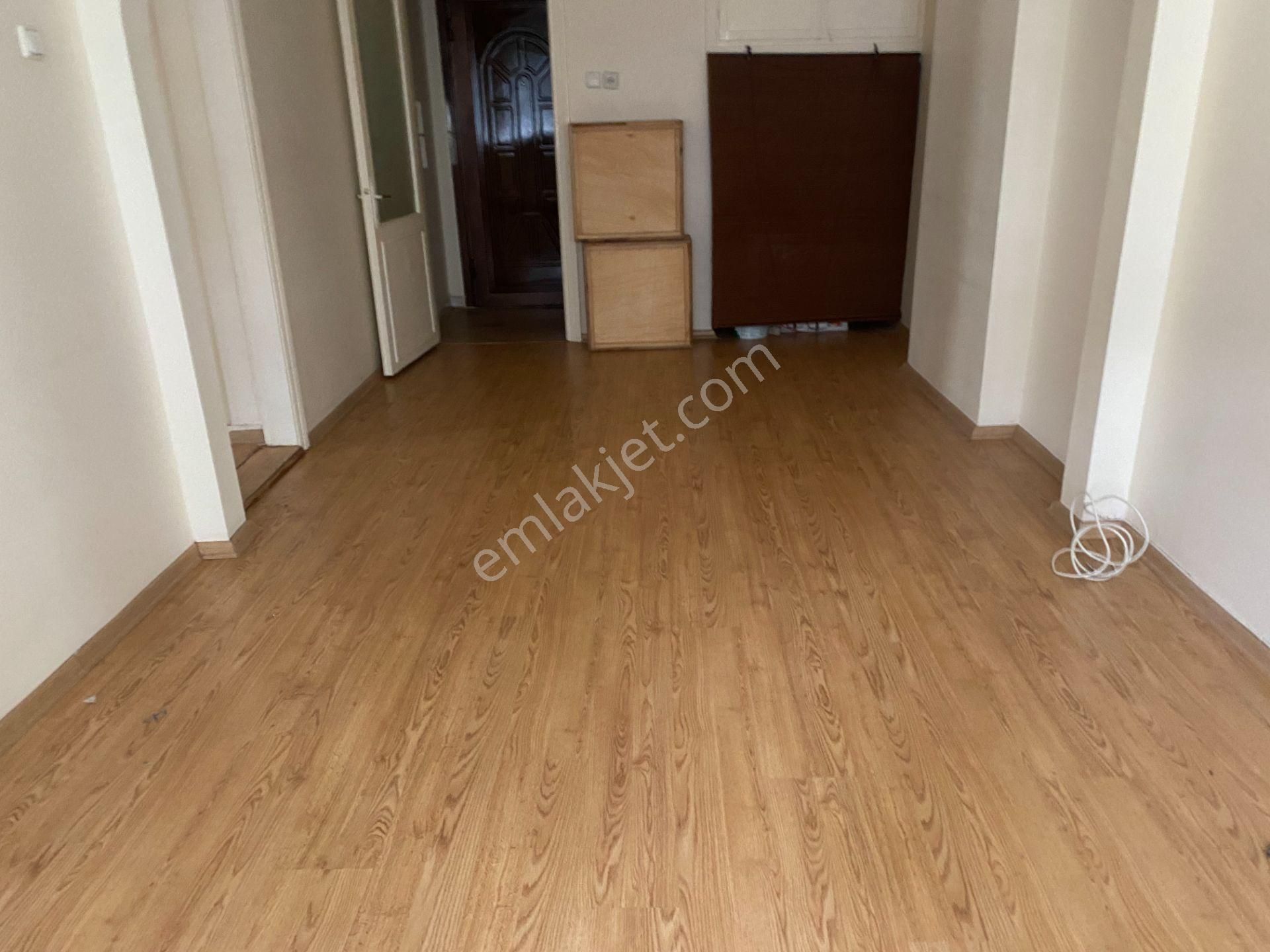 Destan-010 Kocamustafapaşa İstanbul-hastane-yan-sk-son-4.kat-kombili-80m2-boş -daire Açıklama Oku - Görsel 4
