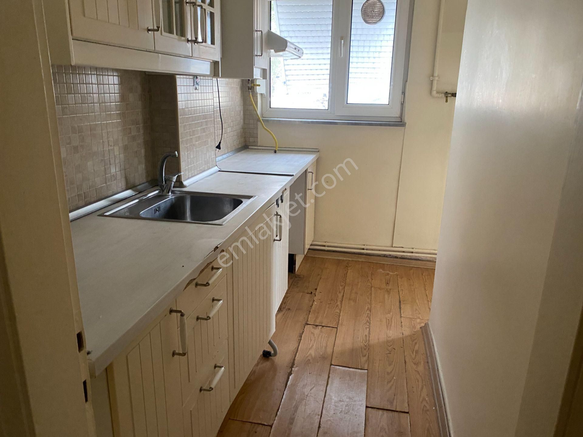 Destan-010 Kocamustafapaşa İstanbul-hastane-yan-sk-son-4.kat-kombili-80m2-boş -daire Açıklama Oku - Görsel 28