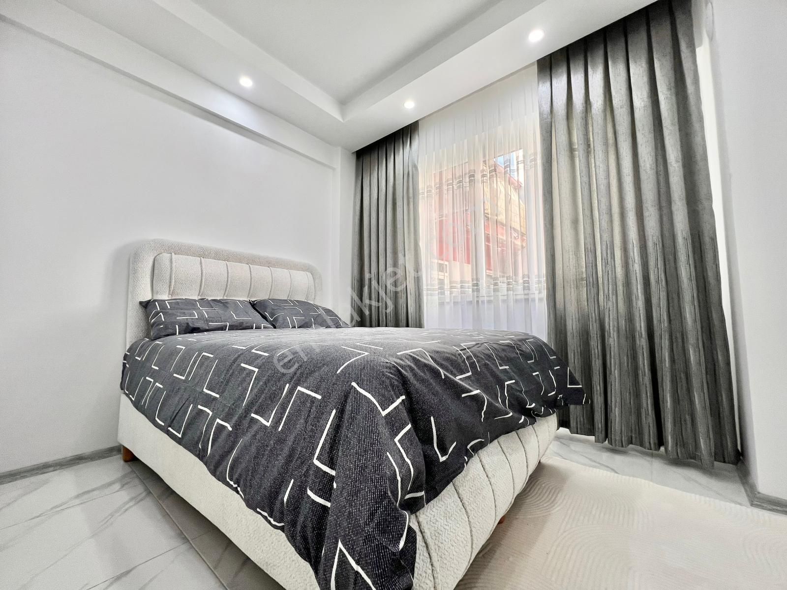 Özmecaz'dan Muratdede Mah. Sıfır 1+1 Arakat Balkonlu Full Eşyalı Lüks Apart - Görsel 5