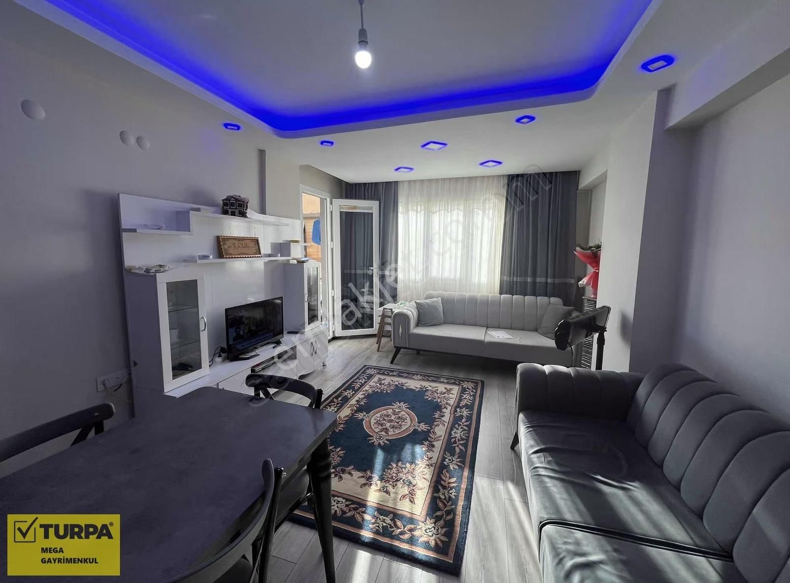 Küçük Çiğli Merkezi Lokasyon Satılık Geniş 2+1 Daire