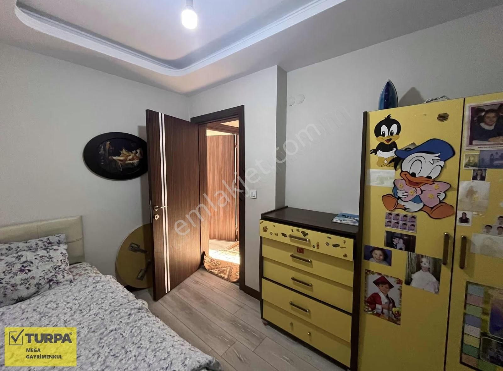 Küçük Çiğli Merkezi Lokasyon Satılık Geniş 2+1 Daire - Görsel 24