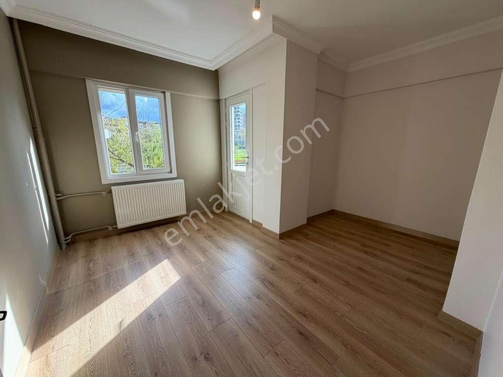 Kaçmaz'dan İdeltepe'de Geniş Arsalı Site İçinde Lüks Yapılı 3+1 - Görsel 2