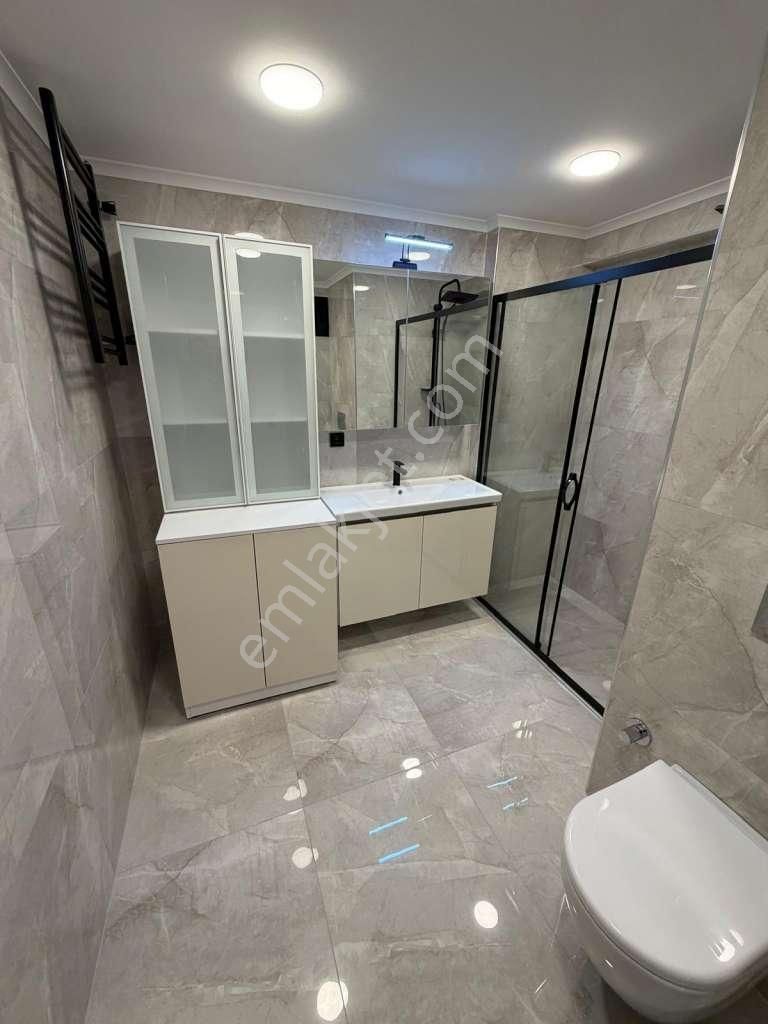 Kaçmaz'dan İdeltepe'de Geniş Arsalı Site İçinde Lüks Yapılı 3+1 - Görsel 24