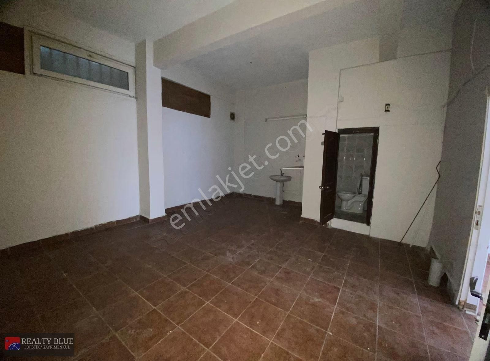 Ümraniye Tepeüstünde Cadde Üzeri Depolu 130 M2 Kiralık Dükkan.. - Görsel 29