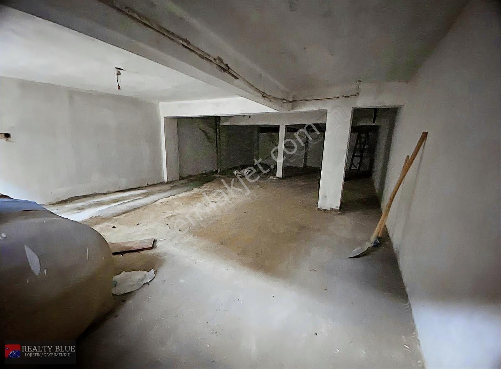 Ümraniye Tepeüstünde Cadde Üzeri Depolu 130 M2 Kiralık Dükkan.. - Görsel 27