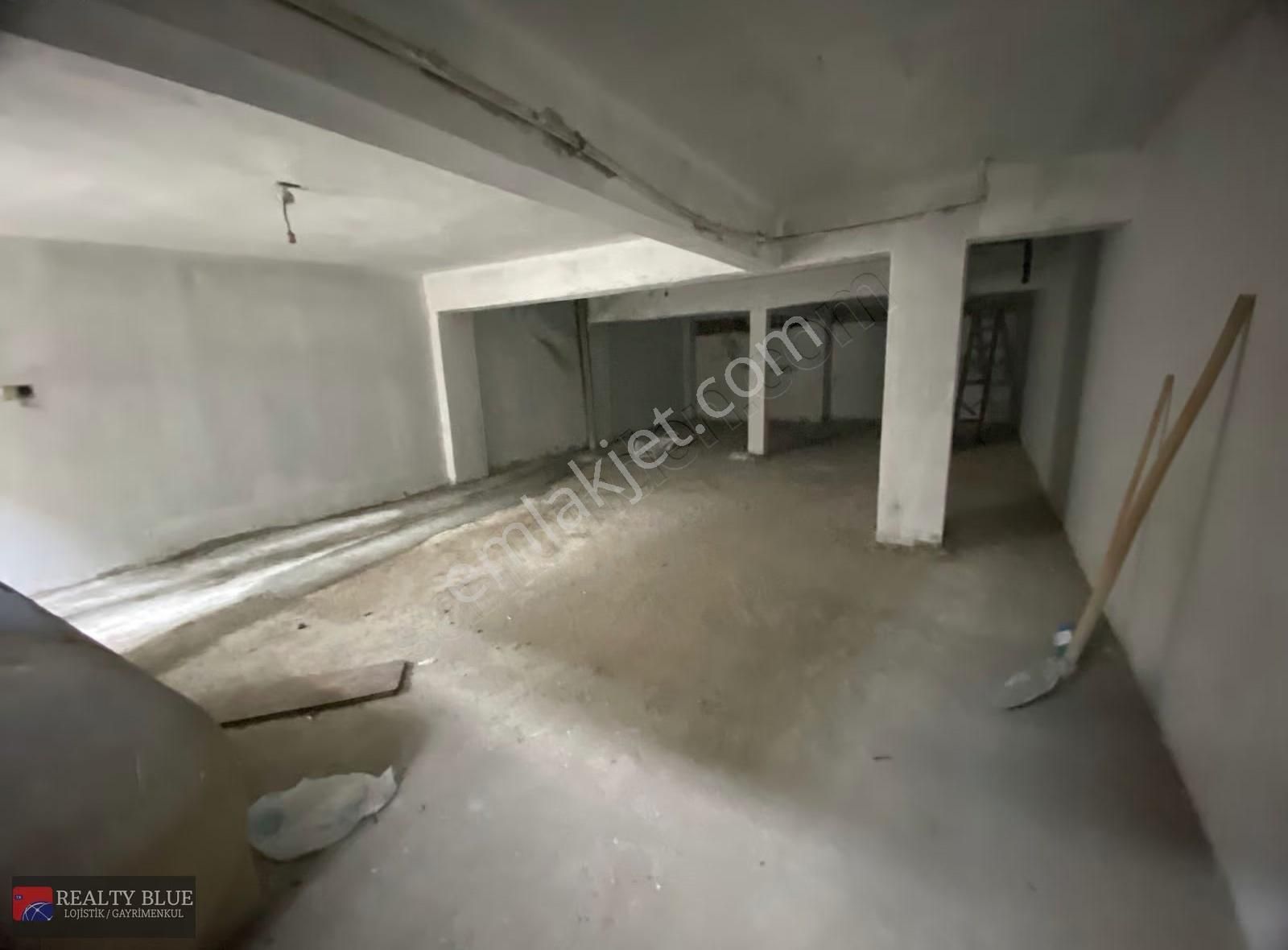 Ümraniye Tepeüstünde Cadde Üzeri Depolu 130 M2 Kiralık Dükkan.. - Görsel 8