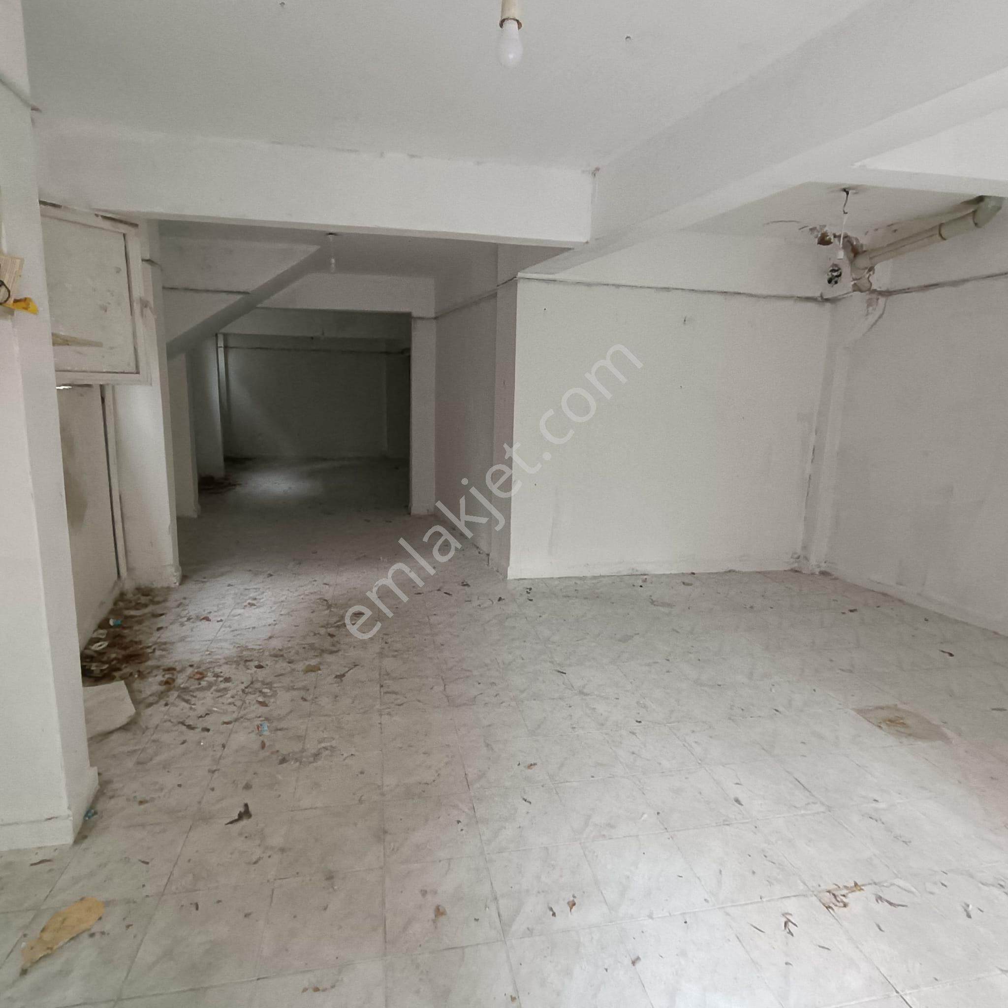 Bayrampaşa Kartaltepe 100 M2 Wc Mevcut Elektironik Kepenk Açılır Kanat Kapı - Görsel 8