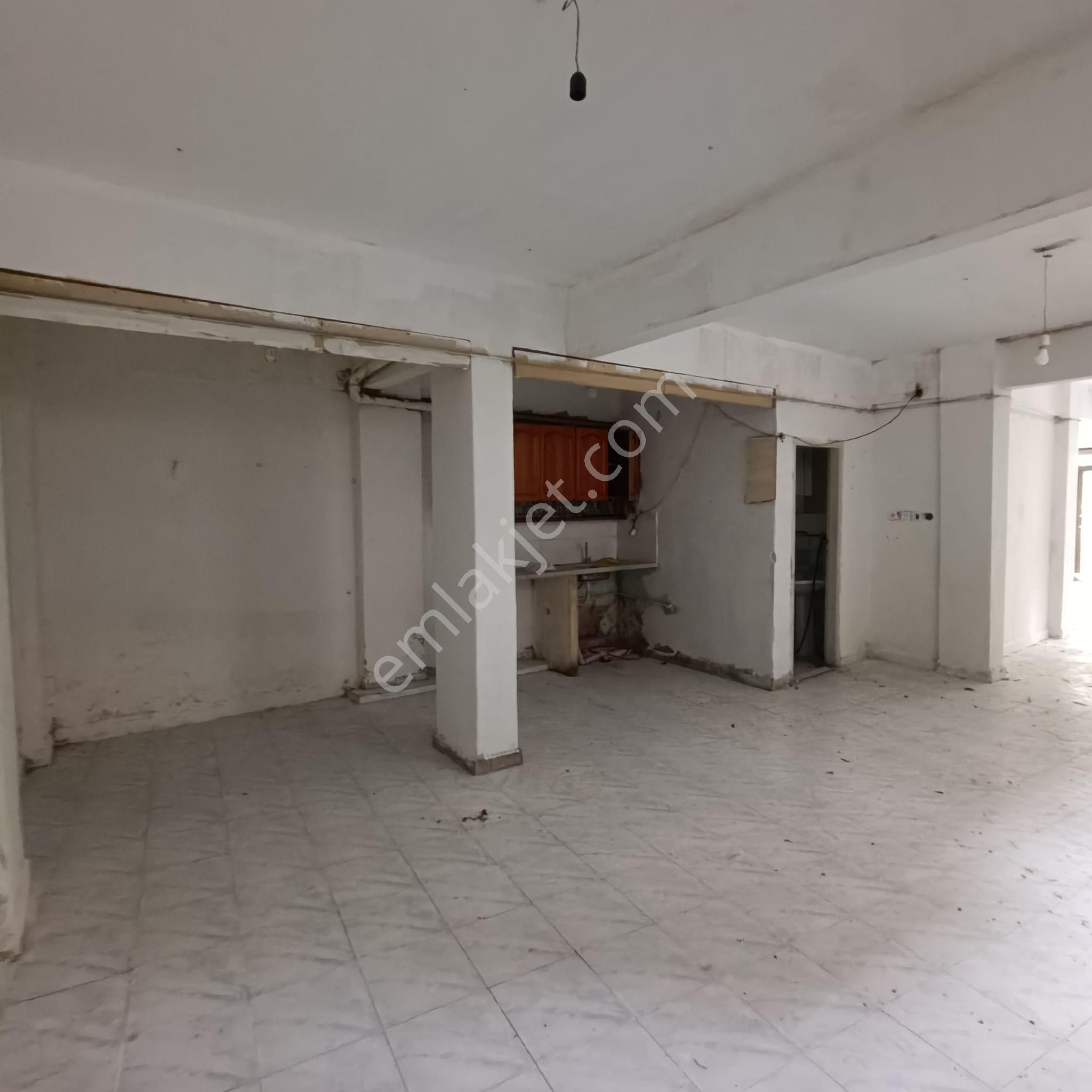 Bayrampaşa Kartaltepe 100 M2 Wc Mevcut Elektironik Kepenk Açılır Kanat Kapı - Görsel 6