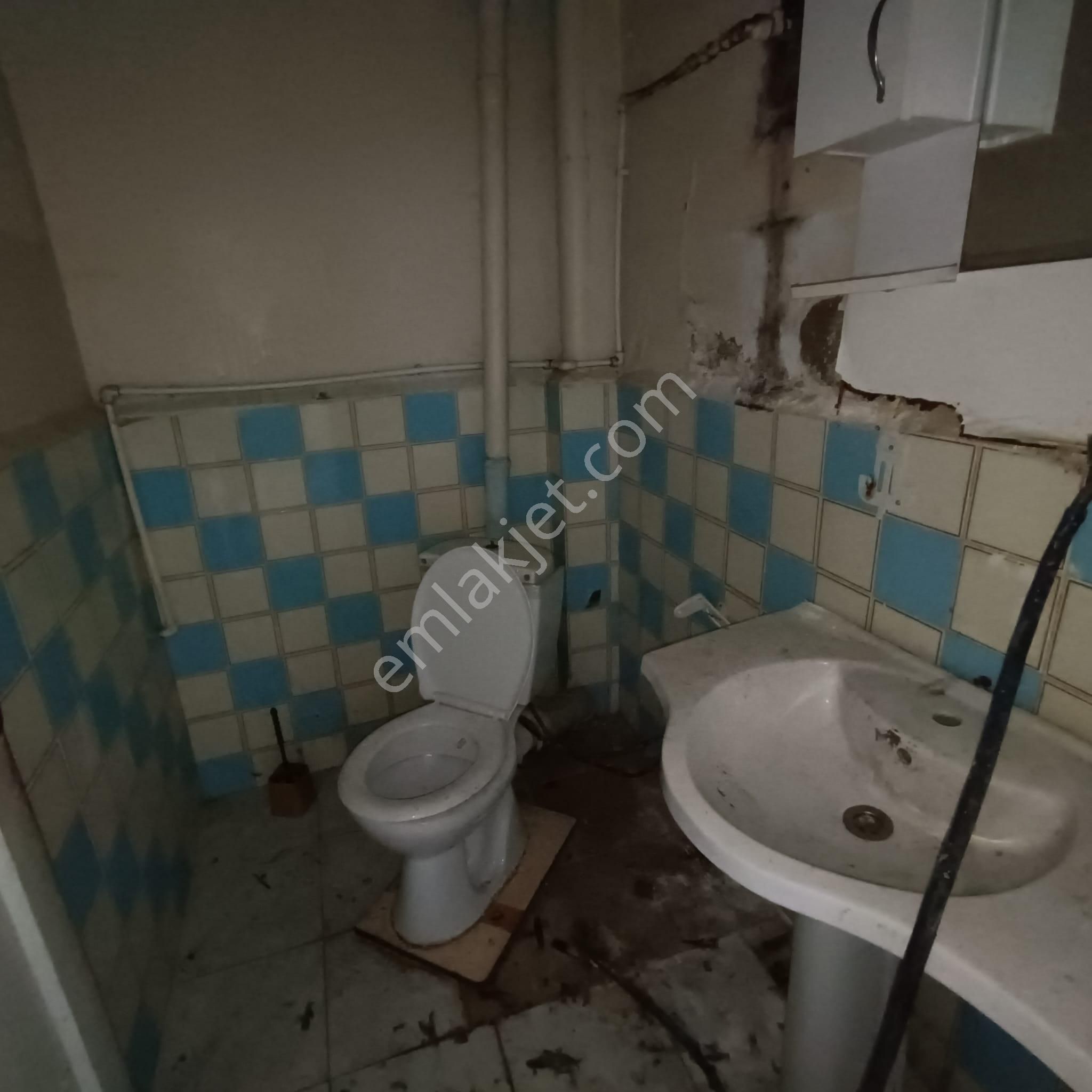 Bayrampaşa Kartaltepe 100 M2 Wc Mevcut Elektironik Kepenk Açılır Kanat Kapı - Görsel 11