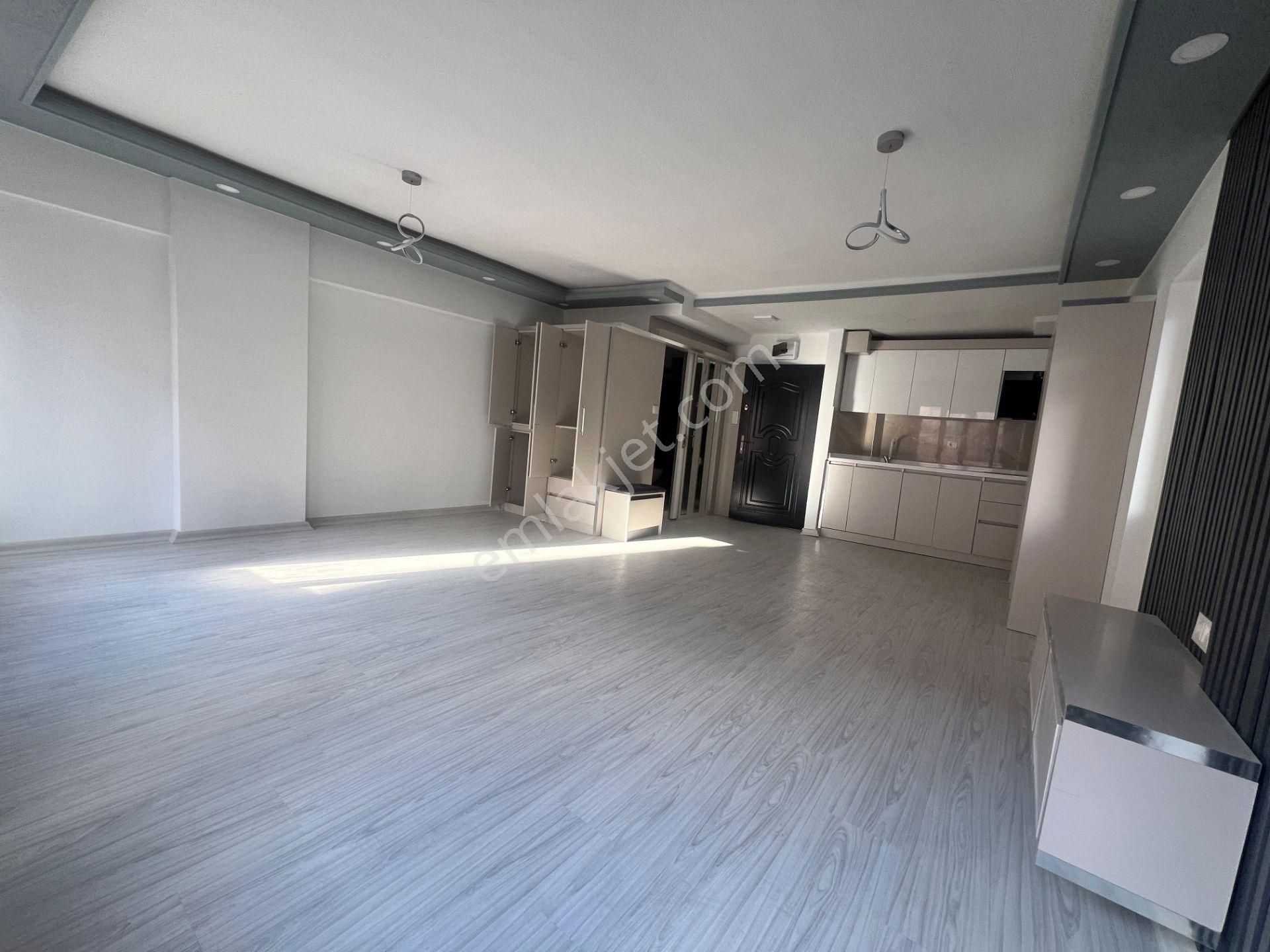 Etimesgut İstasyon Mah Cadde Üzeri Tren Garı Yanı Yapılı 1.kat - Görsel 5