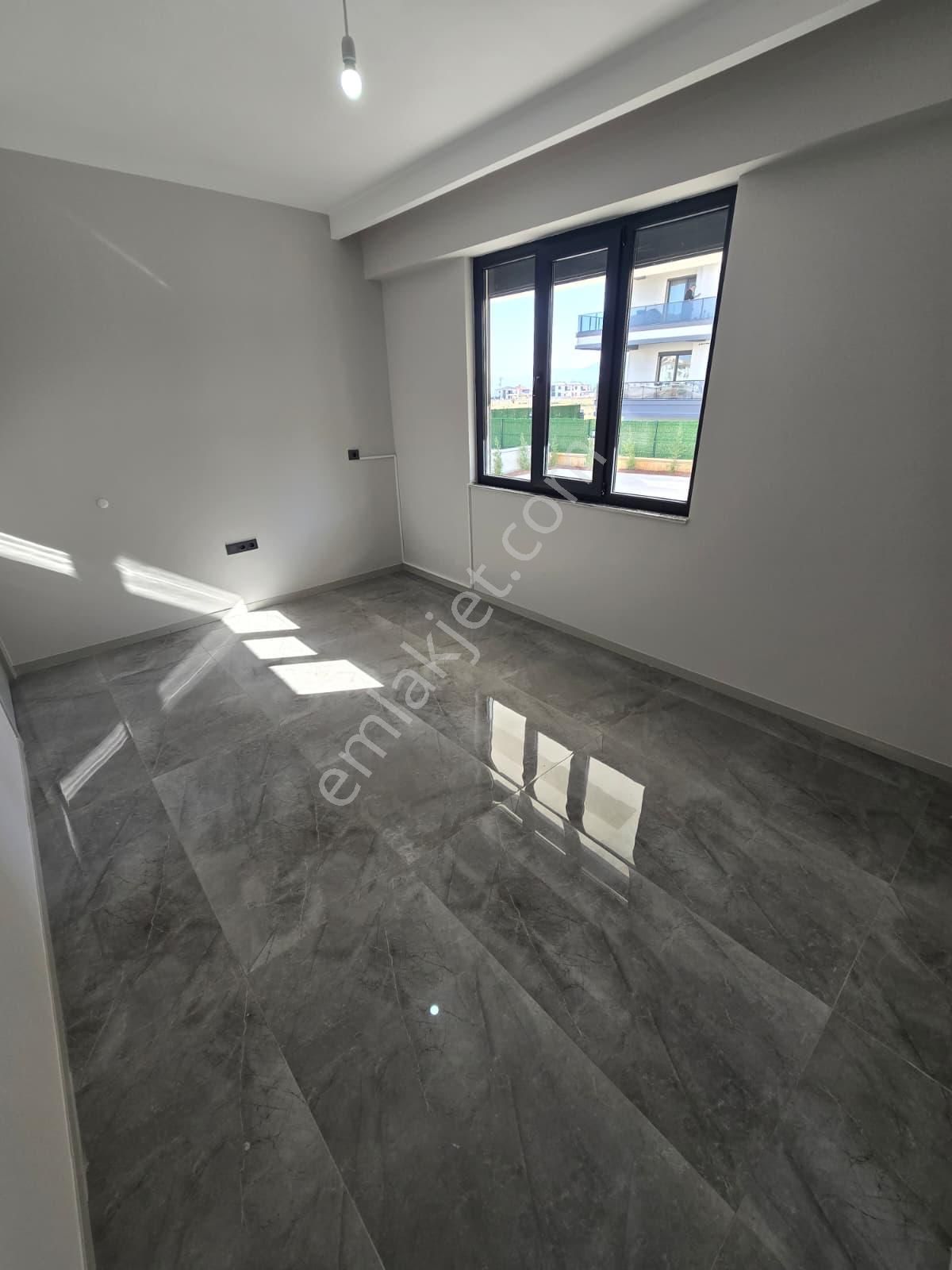 Özmecaz'dan Yenişafak'da Sıfır 2+1 120m2 Asansörlü Ultra Lüks Daire - Görsel 6