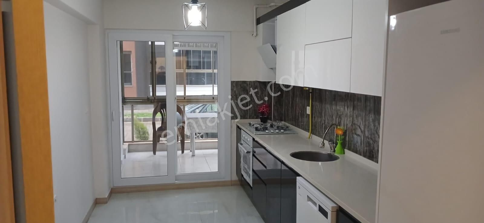 Menemen Ahıhıdır'da Kiralık Yeni 3+1 Doğalgazlı ,asansörlü Daire