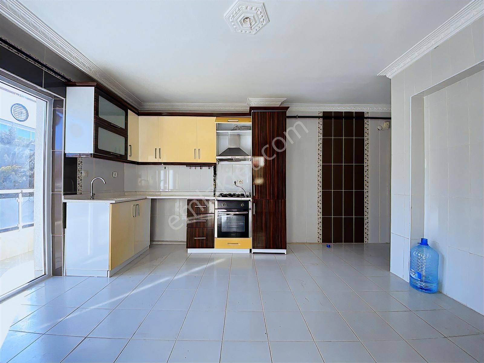 Bakırhan Emlak'tan E.banyolu Kilerli 3+1 Lüks Site Dairesi █ - Görsel 2